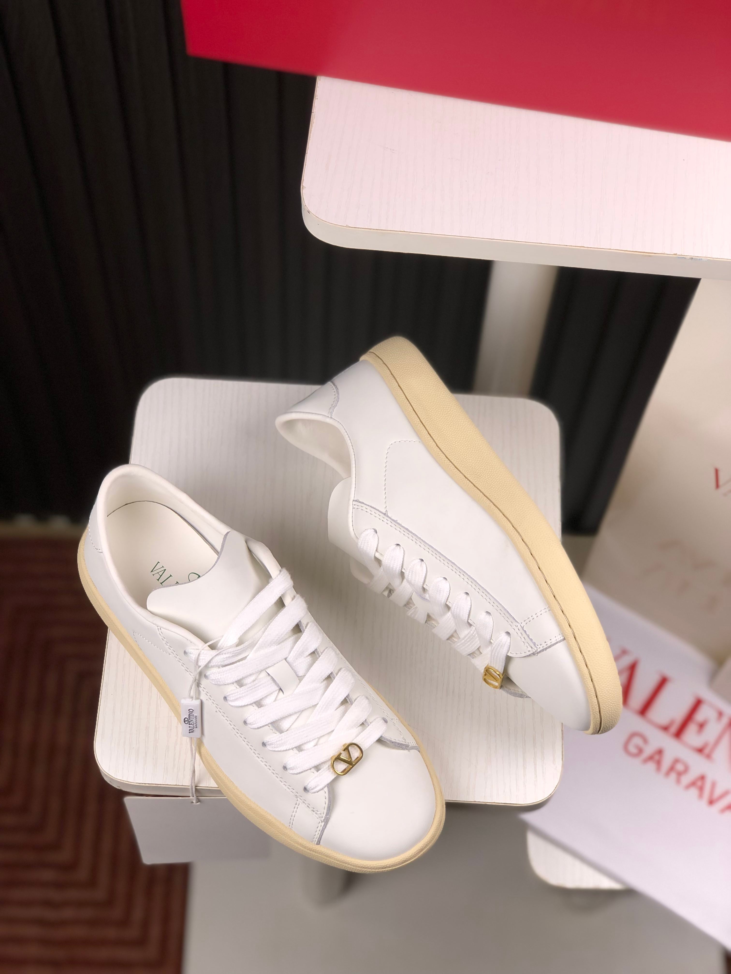 LuxluxHouse Best Quality Valentino Women Shoes