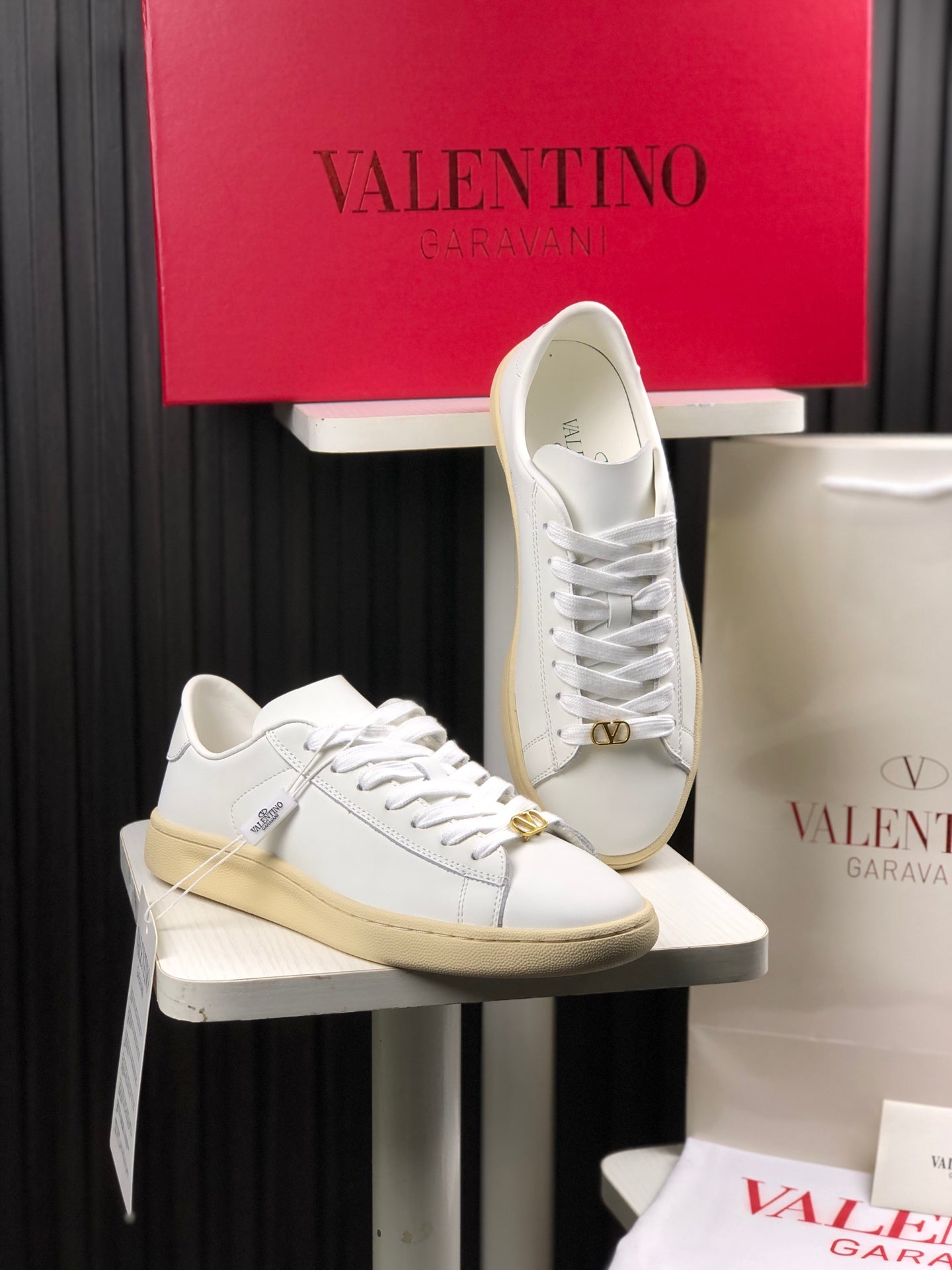 LuxluxHouse Best Quality Valentino Women Shoes