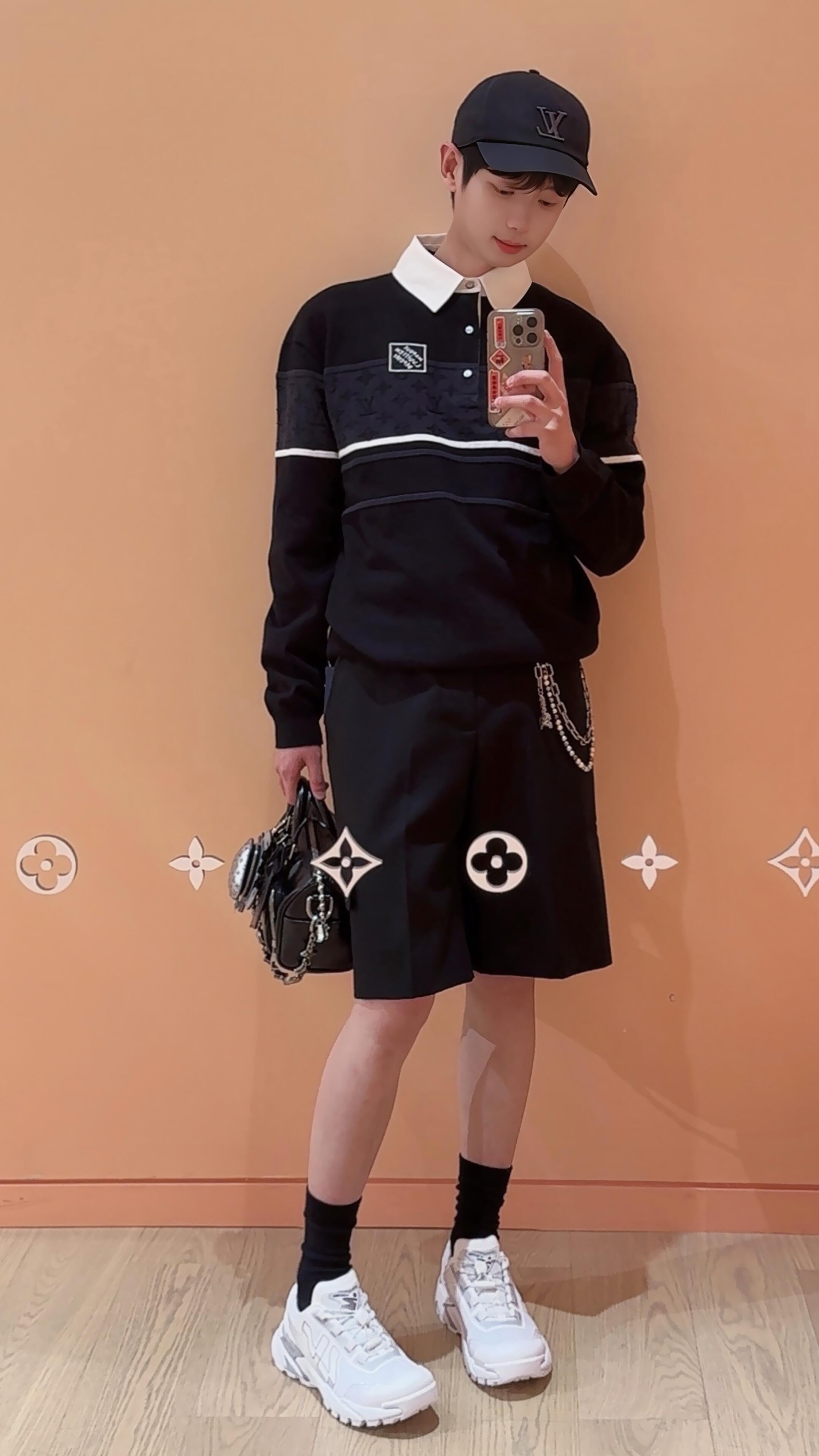 LuxluxHouse Best Quality Clothes Hoodie & Sweater Louis Vuitton