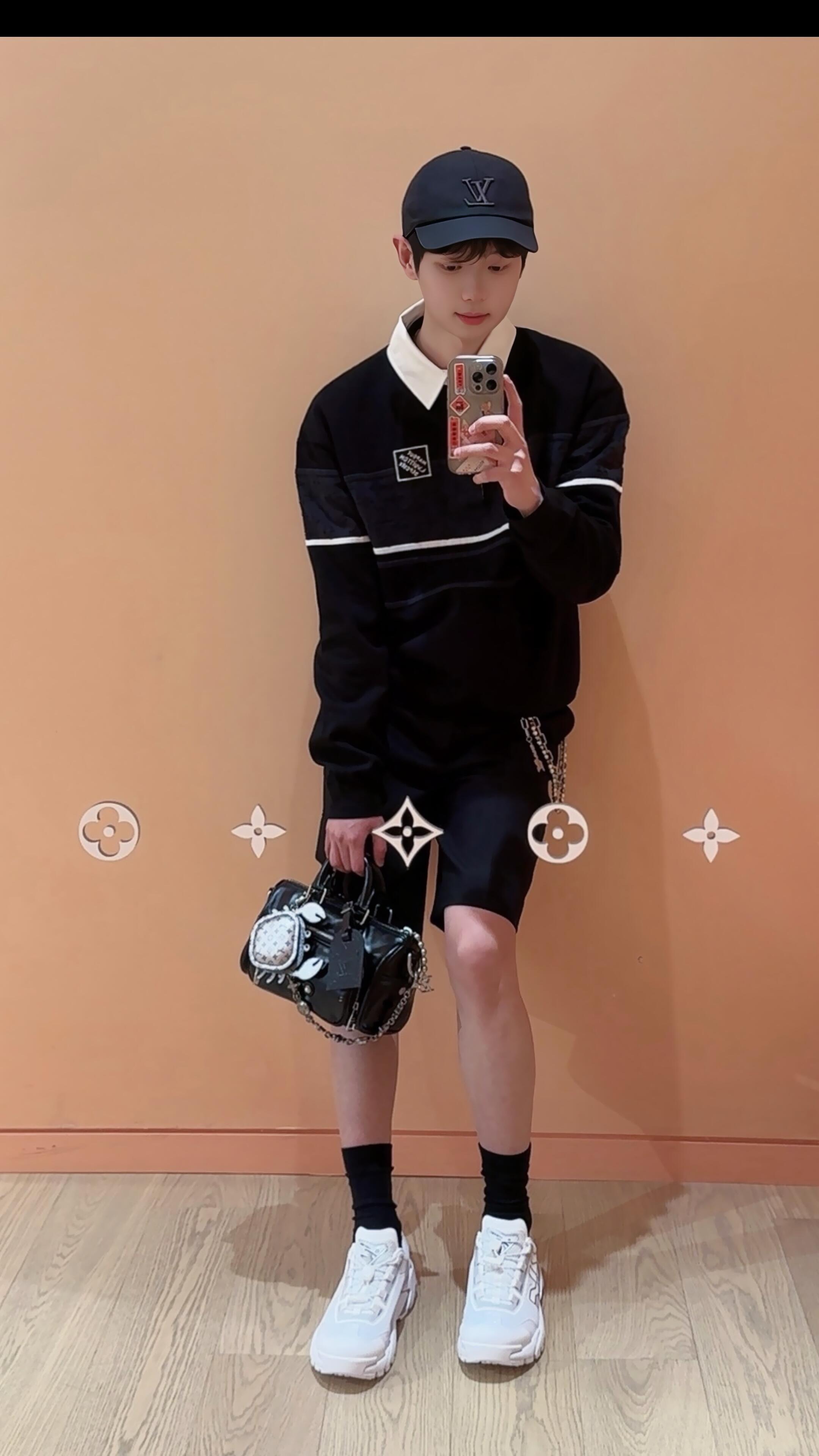 LuxluxHouse Best Quality Clothes Hoodie & Sweater Louis Vuitton