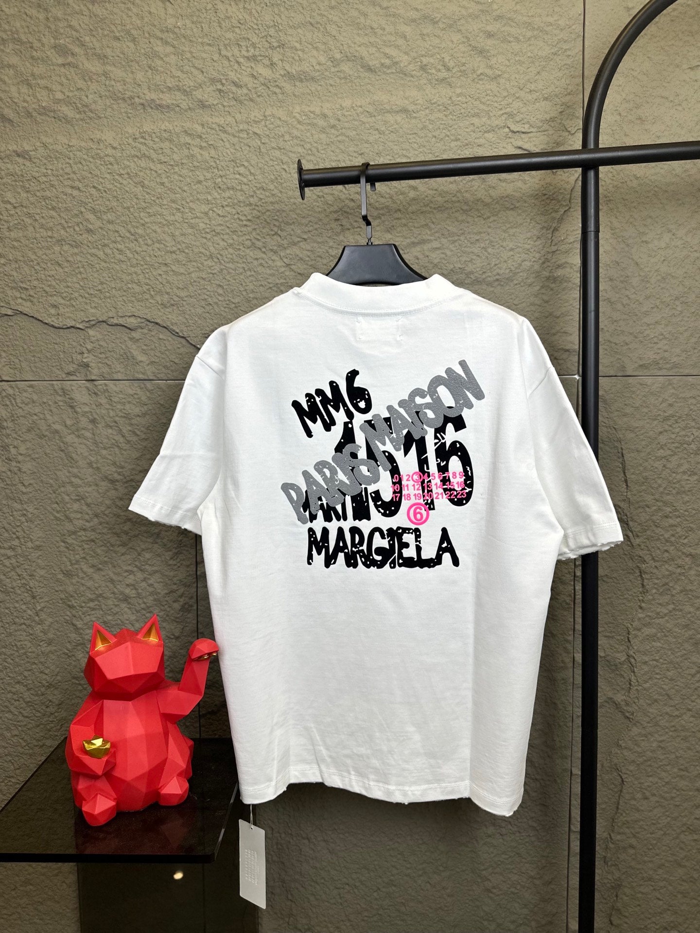 LuxluxHouse Best Quality Clothes T-shirt Chanel & Maison Margiela