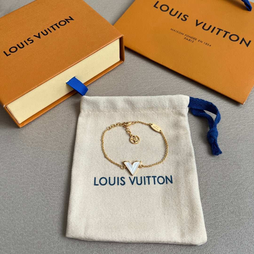 LuxluxHouse Best Quality Accessories Bracelet Louis Vuitton