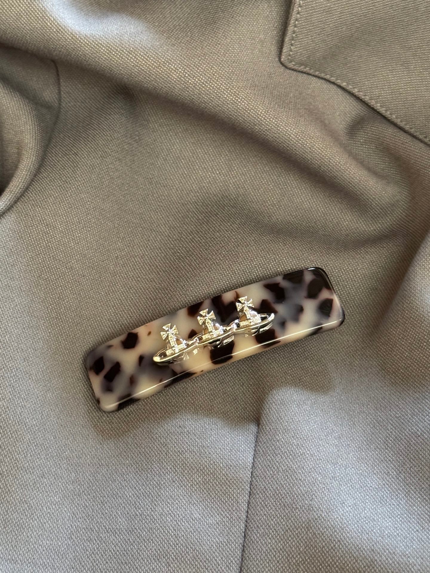 LuxluxHouse Low Price And High Quality Accessories Vivienne Westwood