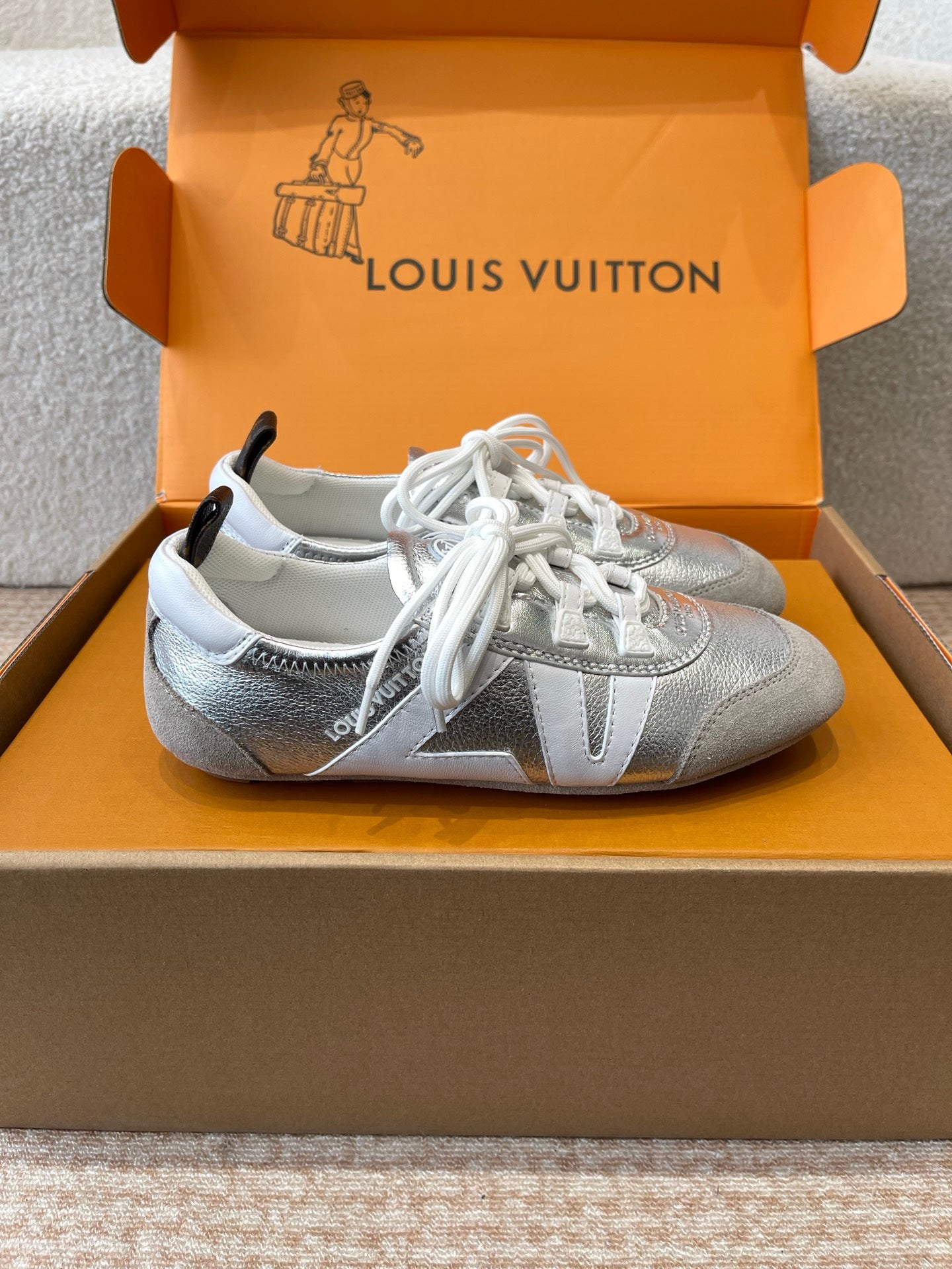 LuxluxHouse Best Quality Women Shoes Louis Vuitton