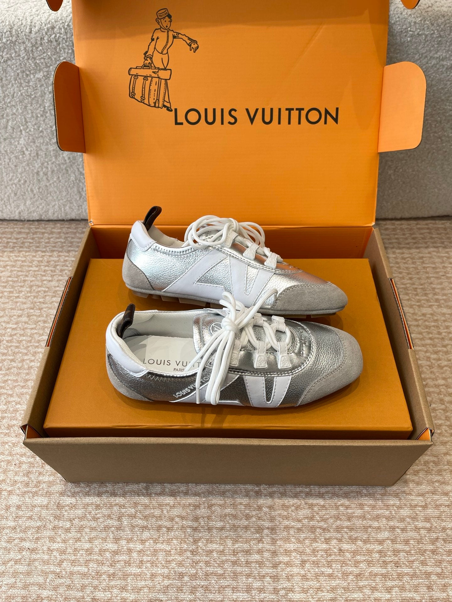 LuxluxHouse Best Quality Women Shoes Louis Vuitton