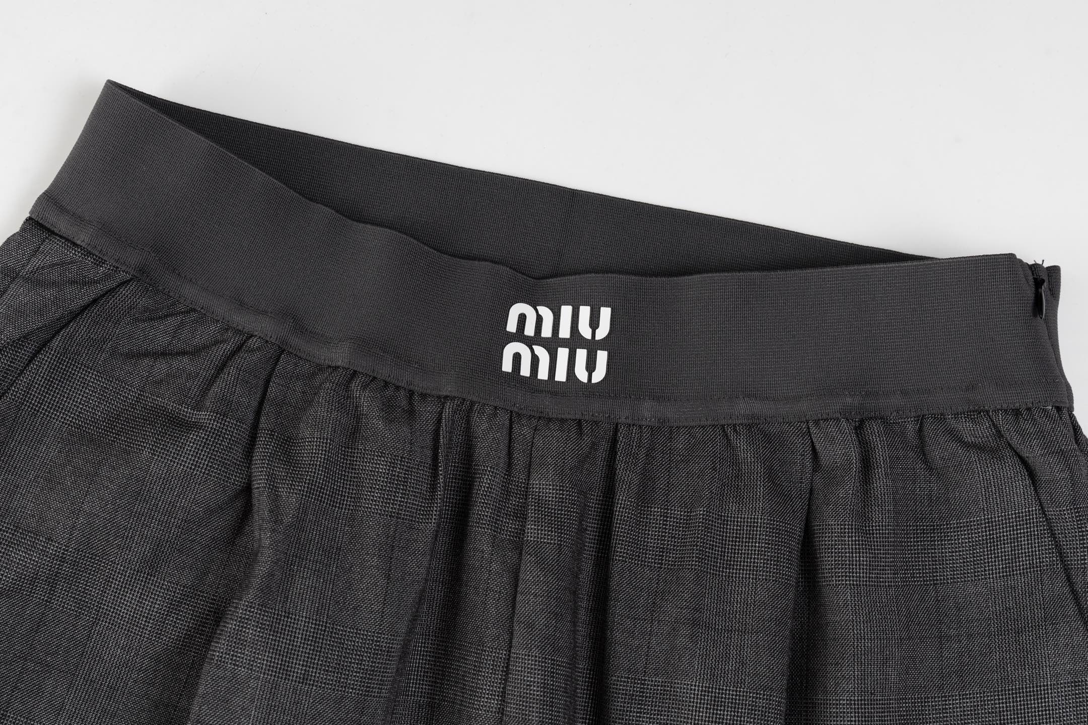 LuxluxHouse Best Quality Clothes Miu Miu Pants