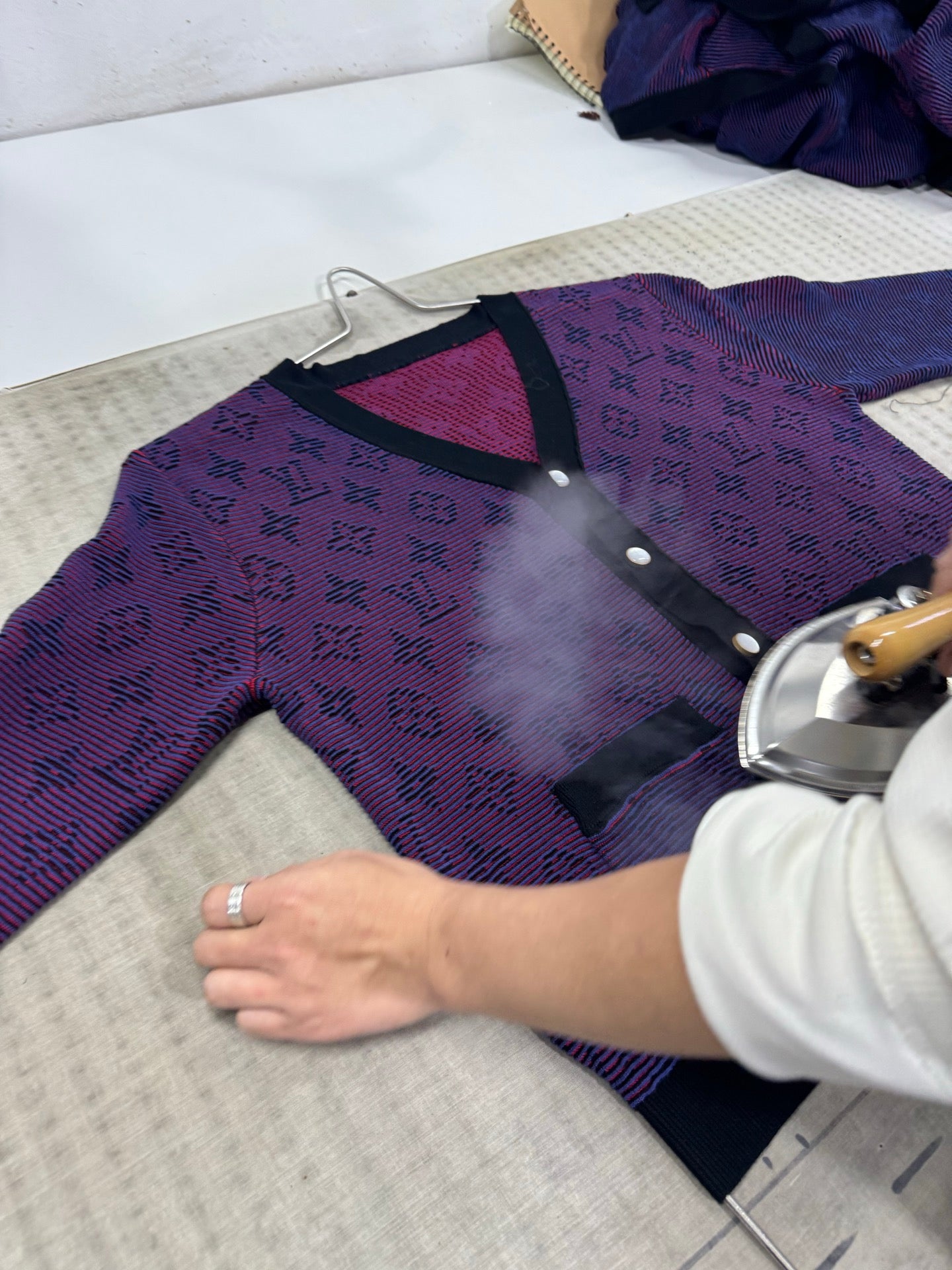 LuxluxHouse Best Quality Clothes Hoodie & Sweater Louis Vuitton