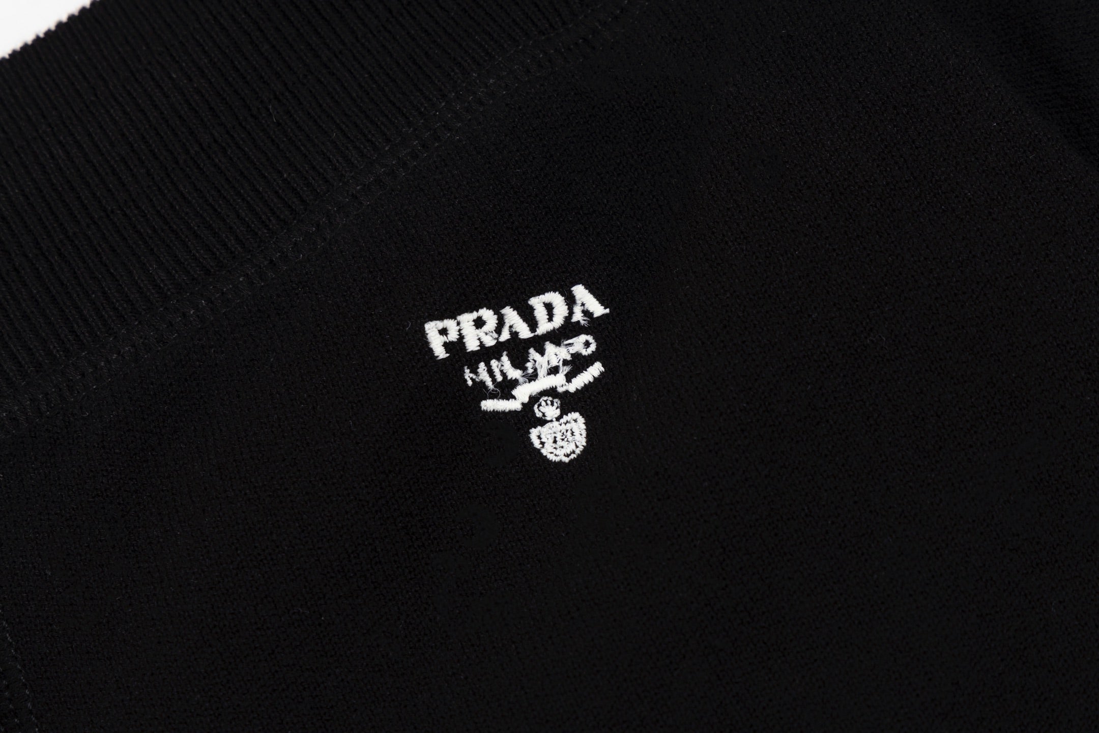 LuxluxHouse Best Quality Clothes Pants Prada