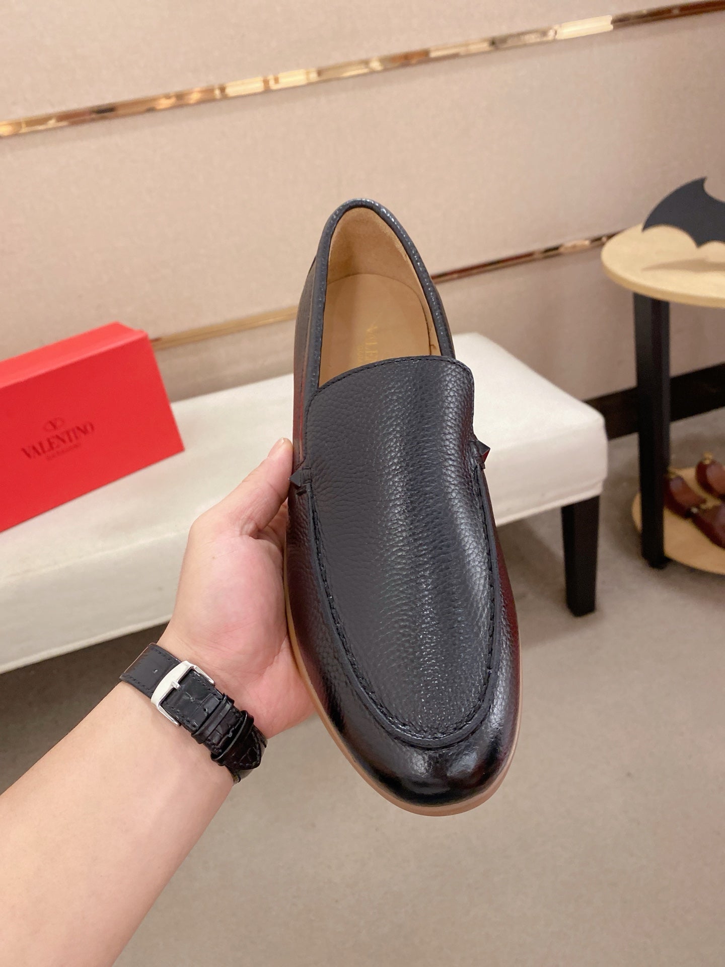 LuxluxHouse Best Quality Shoes Valentino