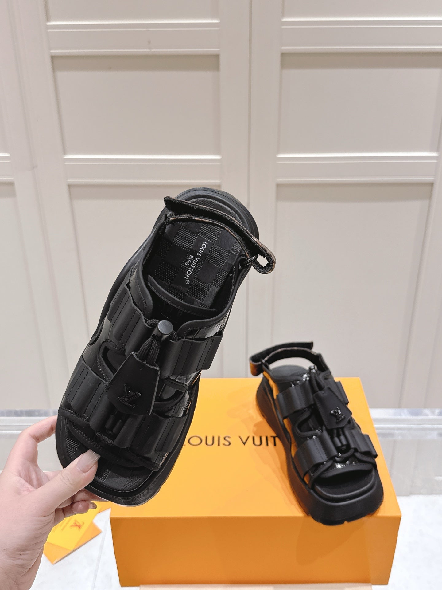 LuxluxHouse Best Quality Women Shoes Louis Vuitton