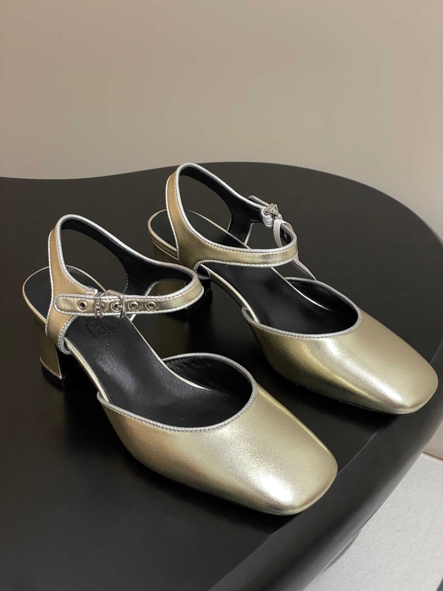 LuxluxHouse Best Quality Women Shoes Hermes