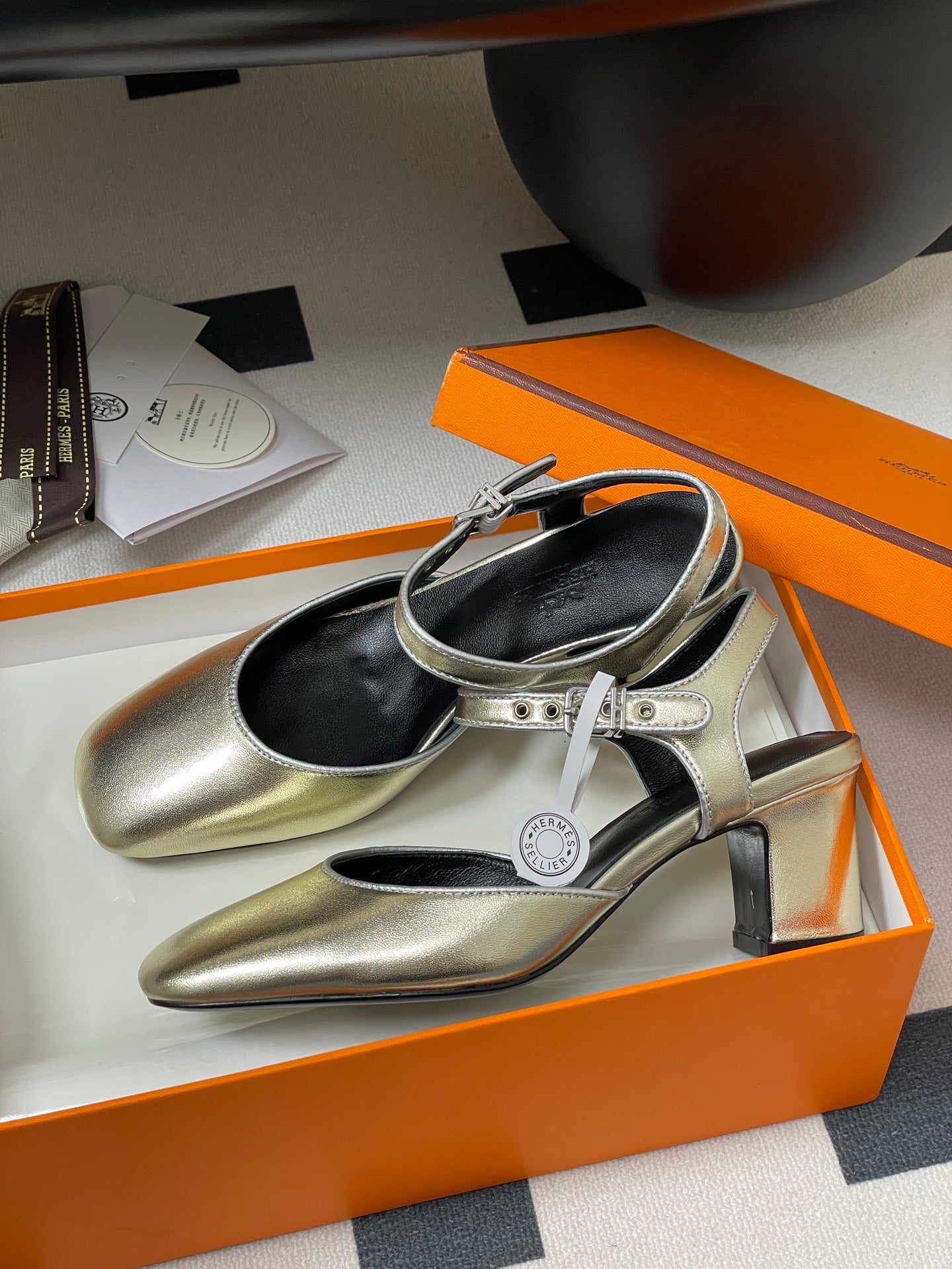 LuxluxHouse Best Quality Women Shoes Hermes