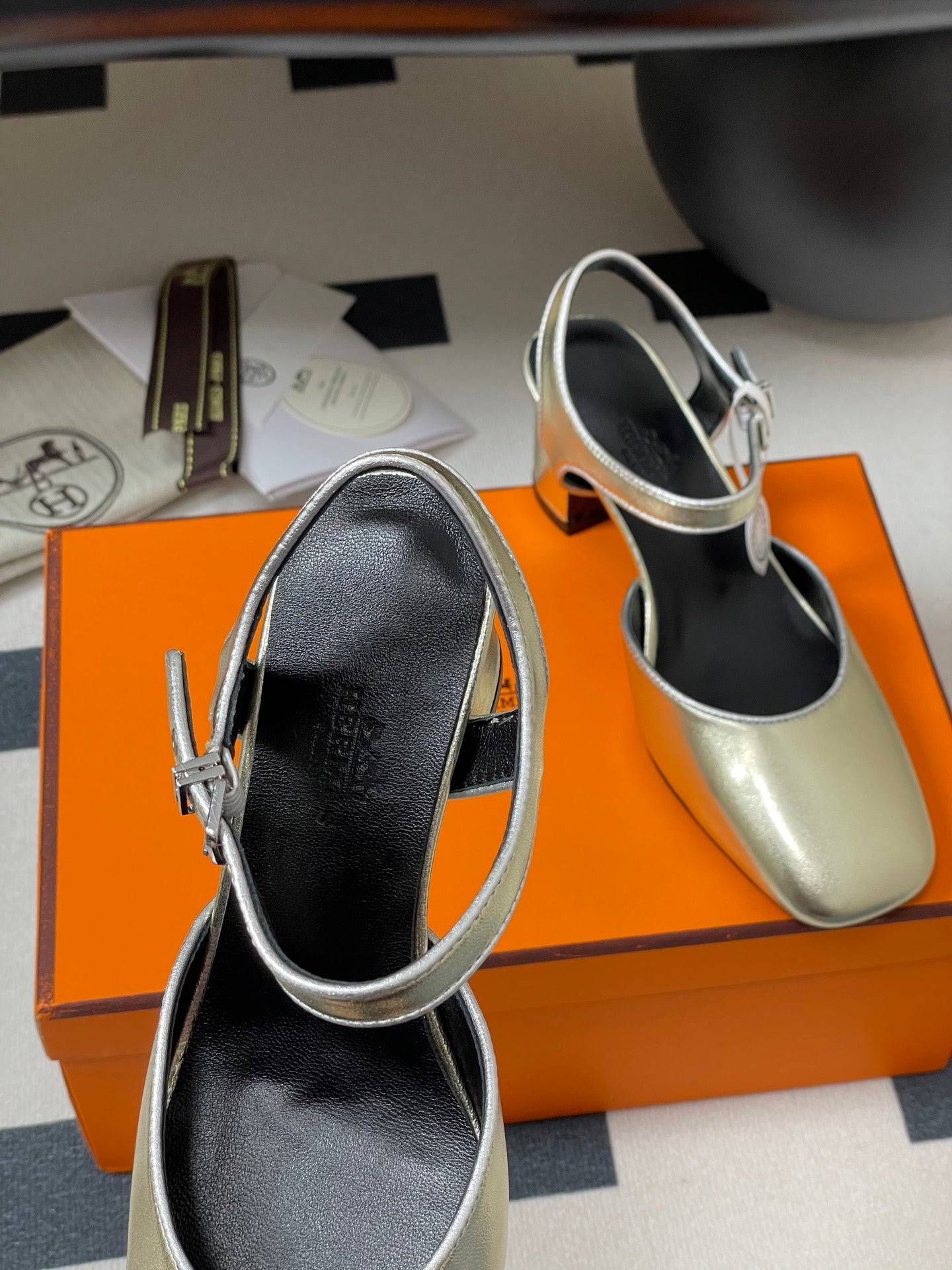 LuxluxHouse Best Quality Women Shoes Hermes
