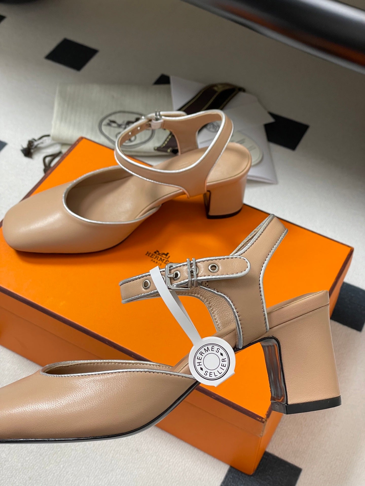 LuxluxHouse Best Quality Women Shoes Hermes