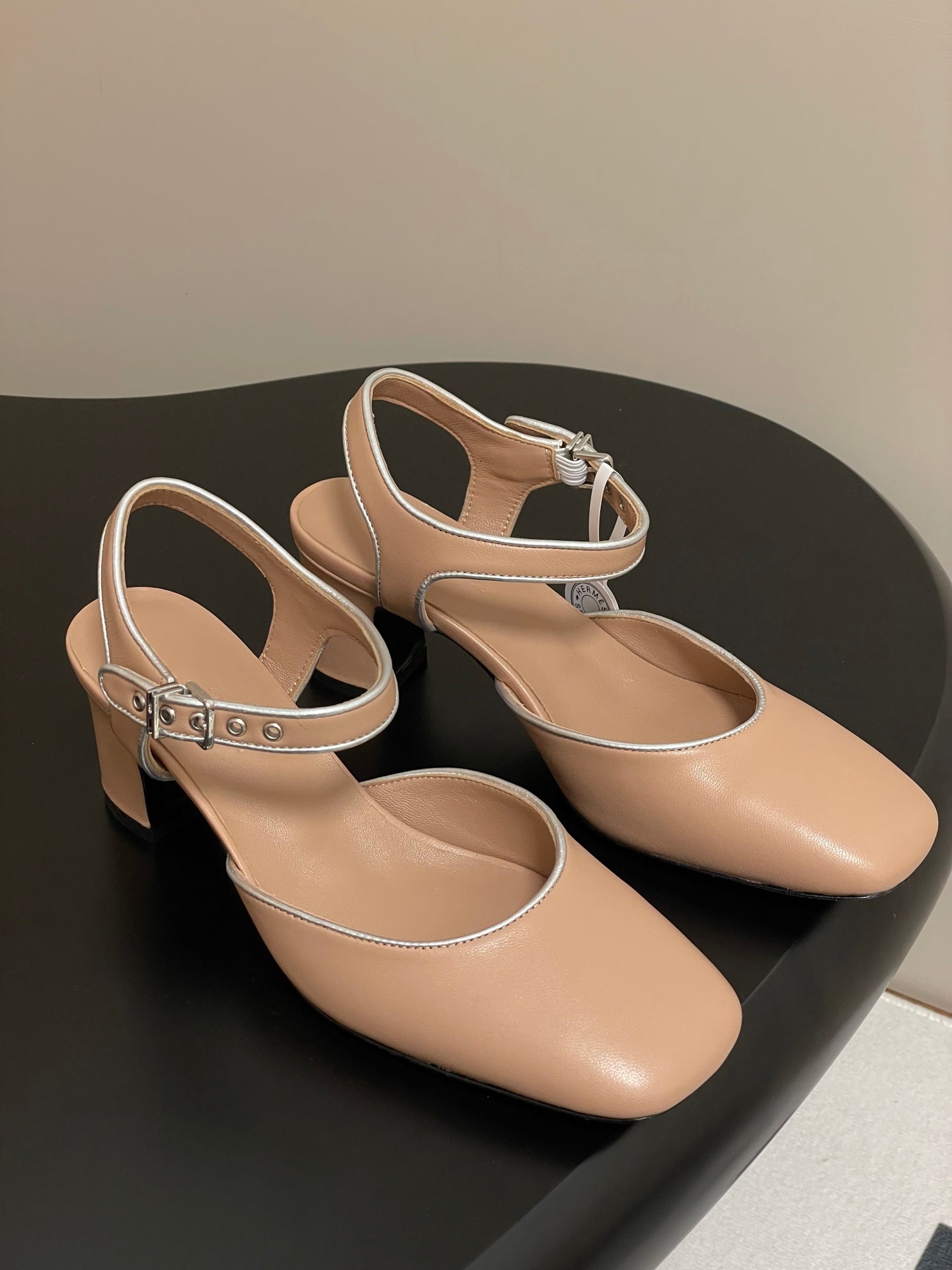 LuxluxHouse Best Quality Women Shoes Hermes
