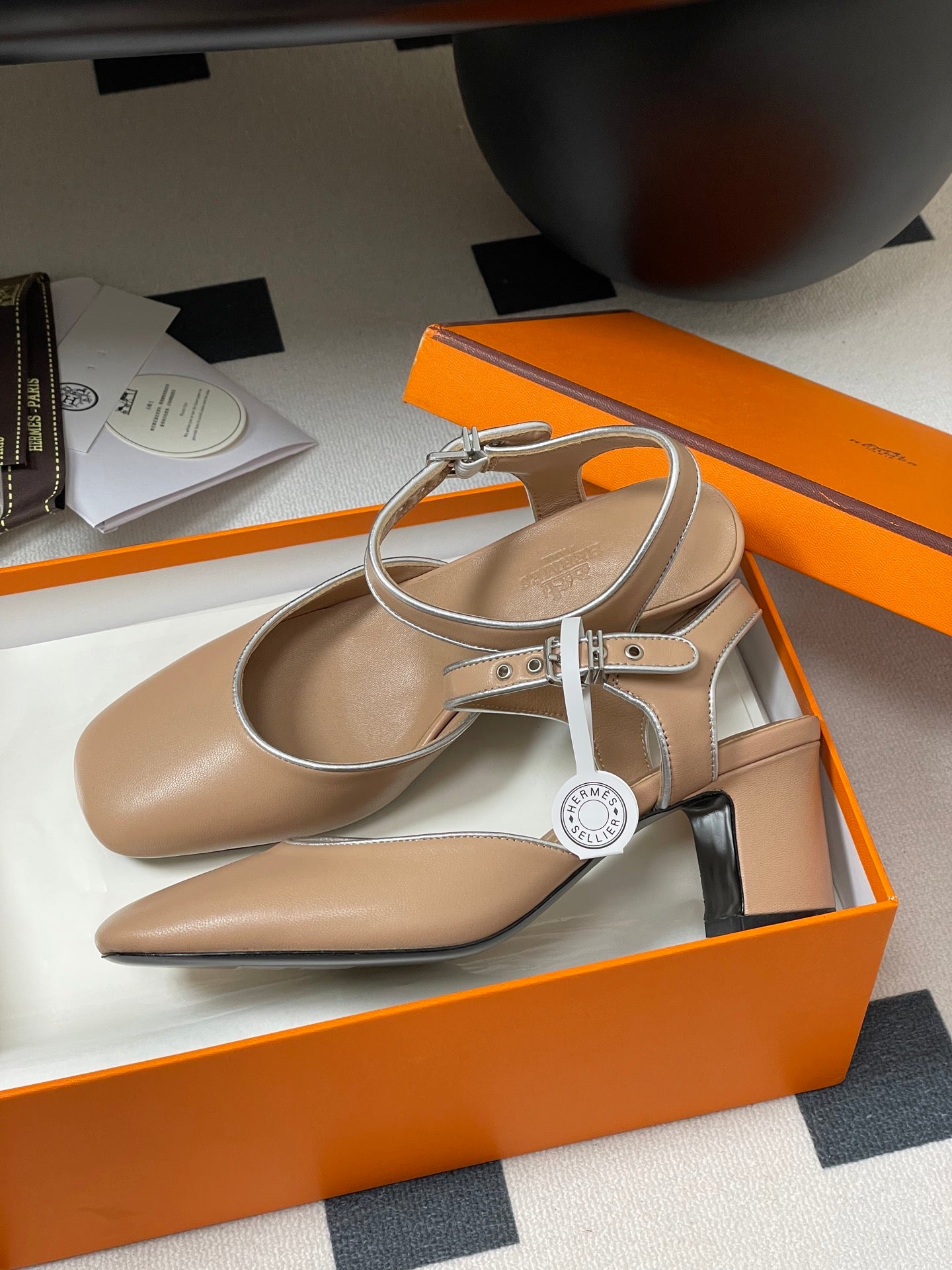 LuxluxHouse Best Quality Women Shoes Hermes