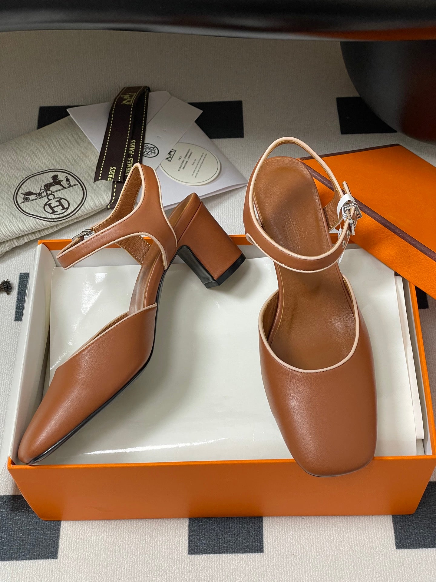 LuxluxHouse Best Quality Women Shoes Hermes