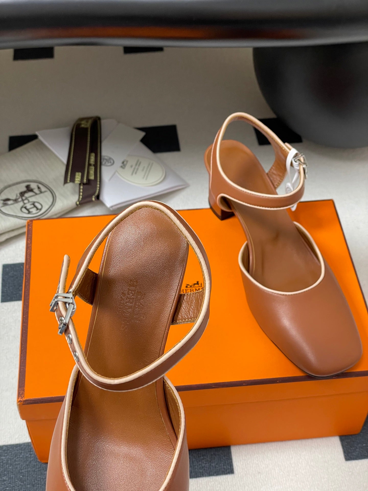 LuxluxHouse Best Quality Women Shoes Hermes