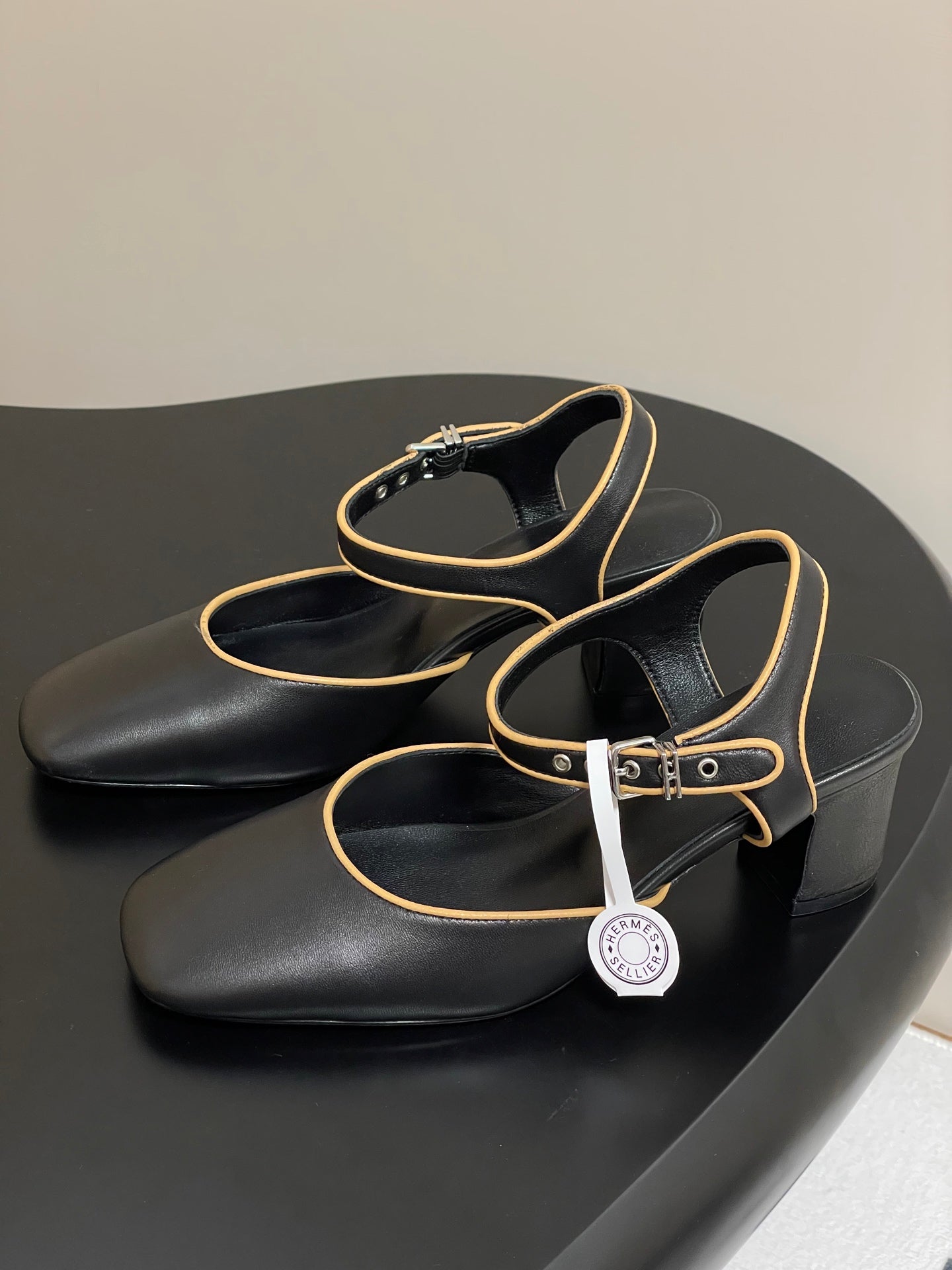 LuxluxHouse Best Quality Women Shoes Hermes