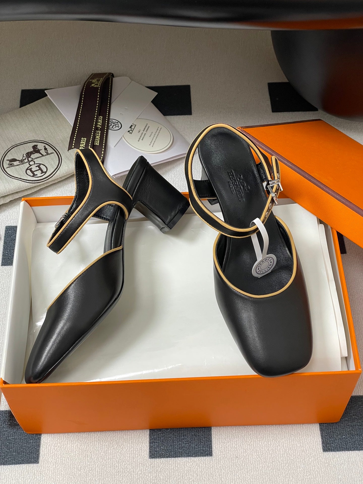 LuxluxHouse Best Quality Women Shoes Hermes