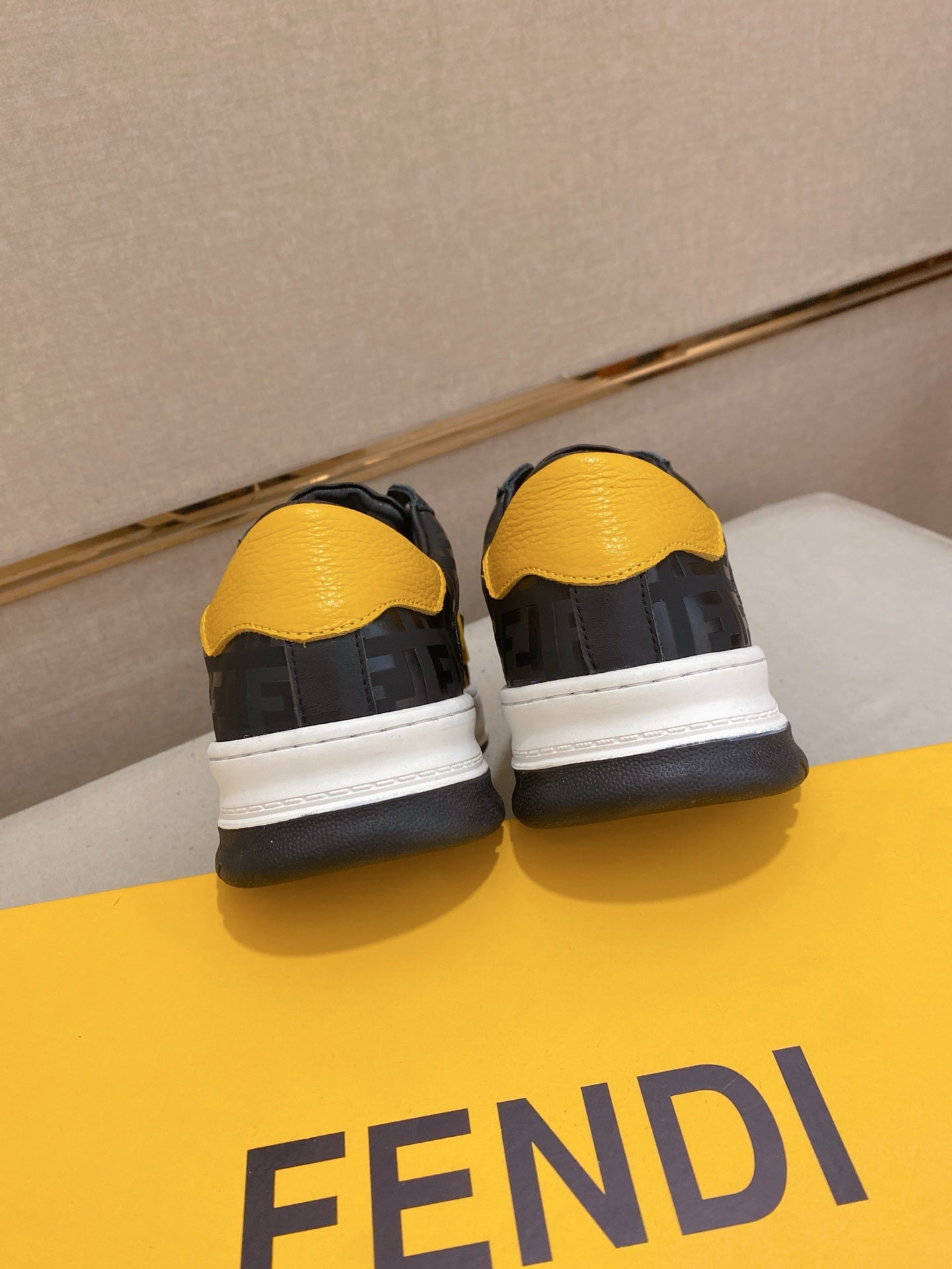 LuxluxHouse Best Quality Shoes Fendi