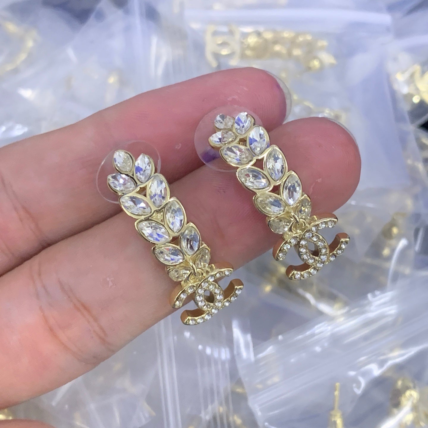 luxluxhouse Low price and high quality accessories Chanel