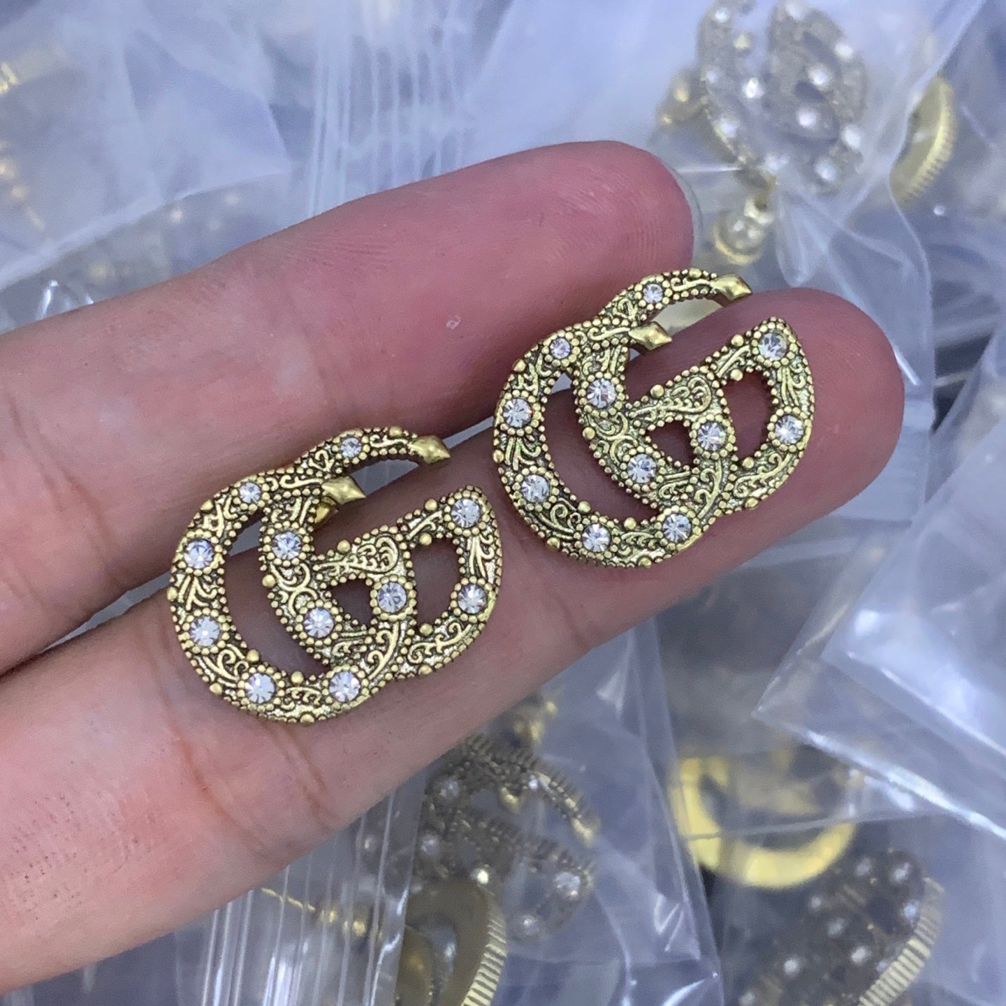 luxluxhouse Low price and high quality accessories Gucci