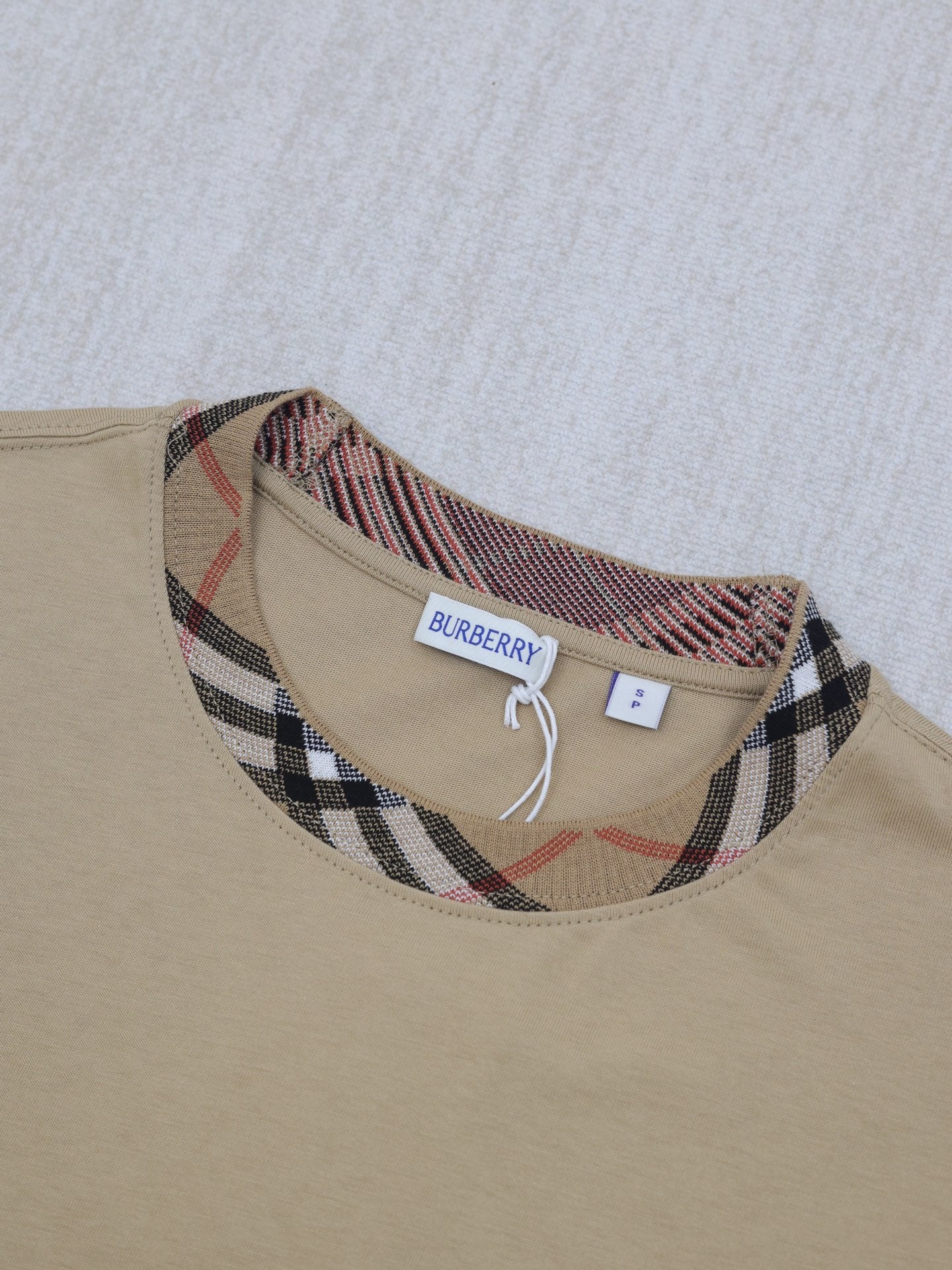 LuxluxHouse Best Quality Clothes T-shirt Prada