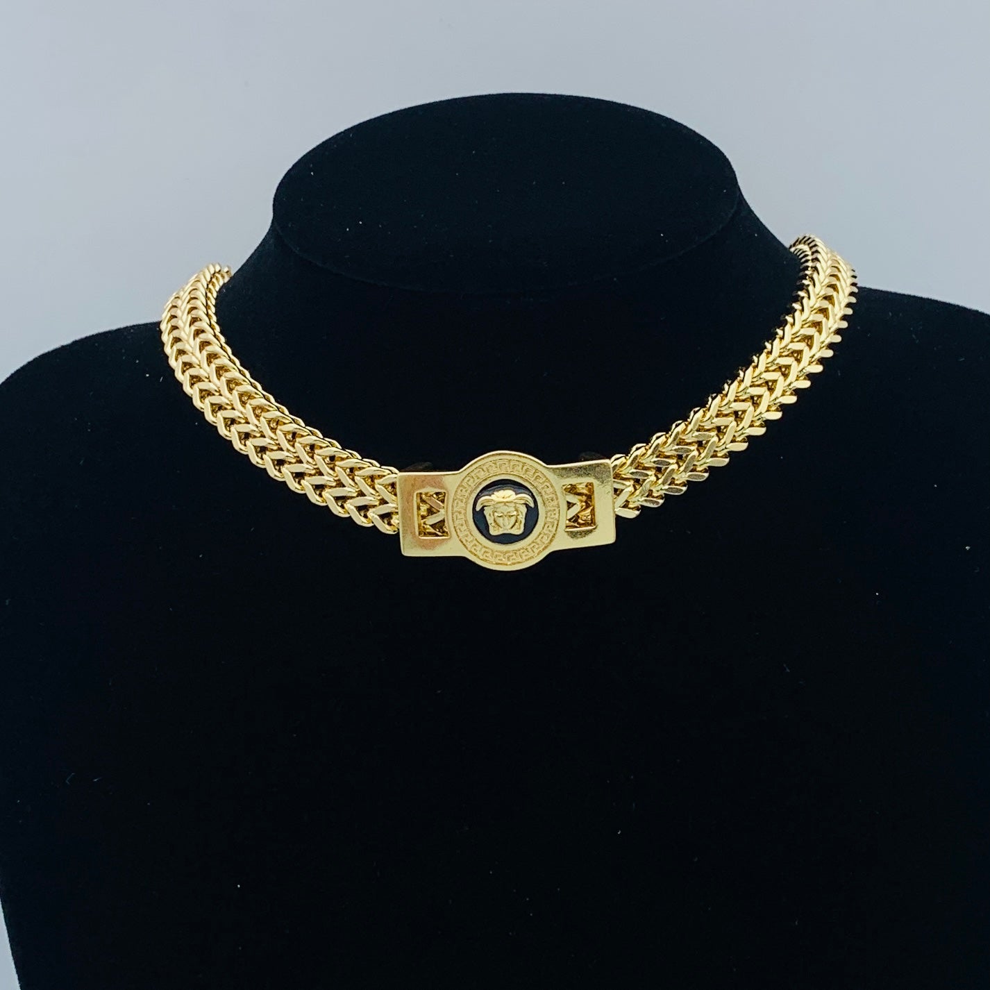 luxluxhouse Low price and high quality accessories Versace