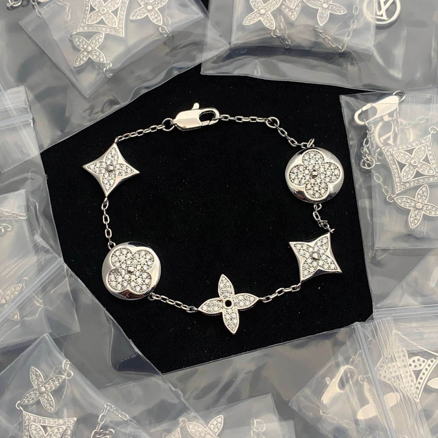 luxluxhouse Low price and high quality accessories Louis Vuitton