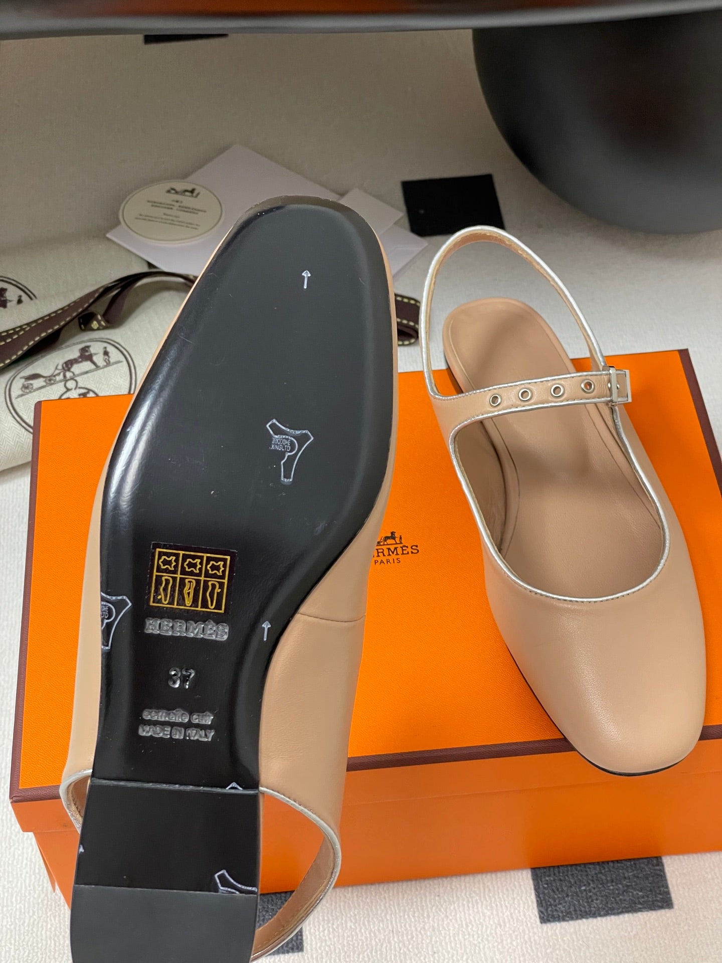 LuxluxHouse Best Quality Women Shoes Hermes