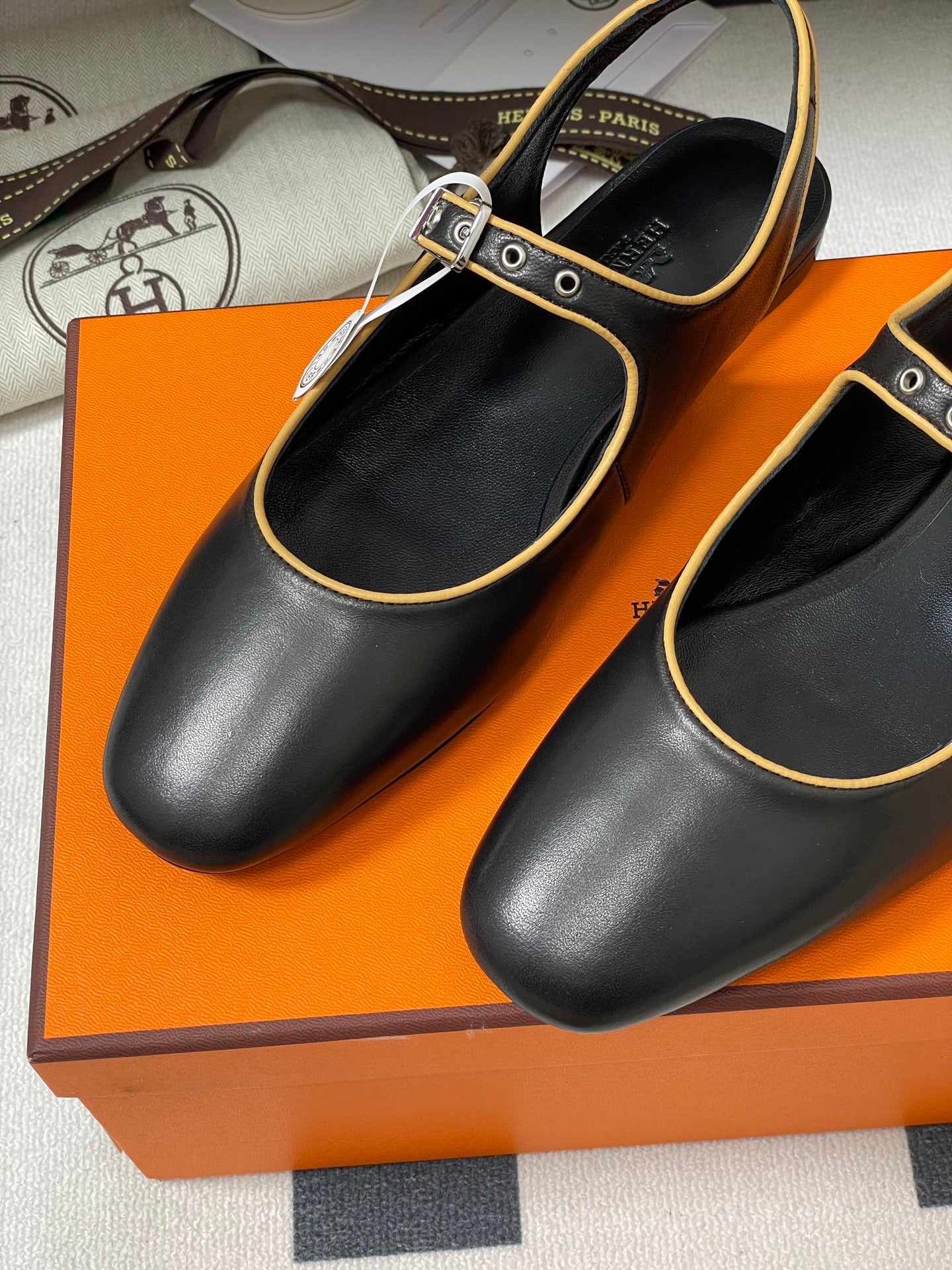 LuxluxHouse Best Quality Women Shoes Hermes