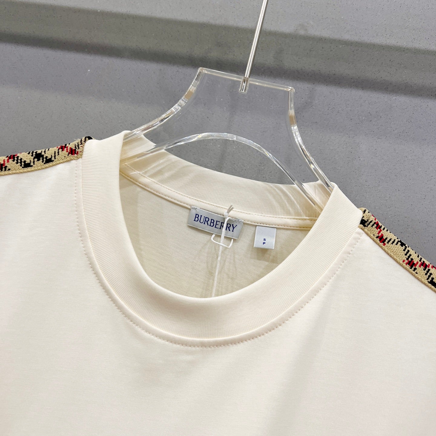 LuxluxHouse Best Quality Clothes Burberry T-shirt