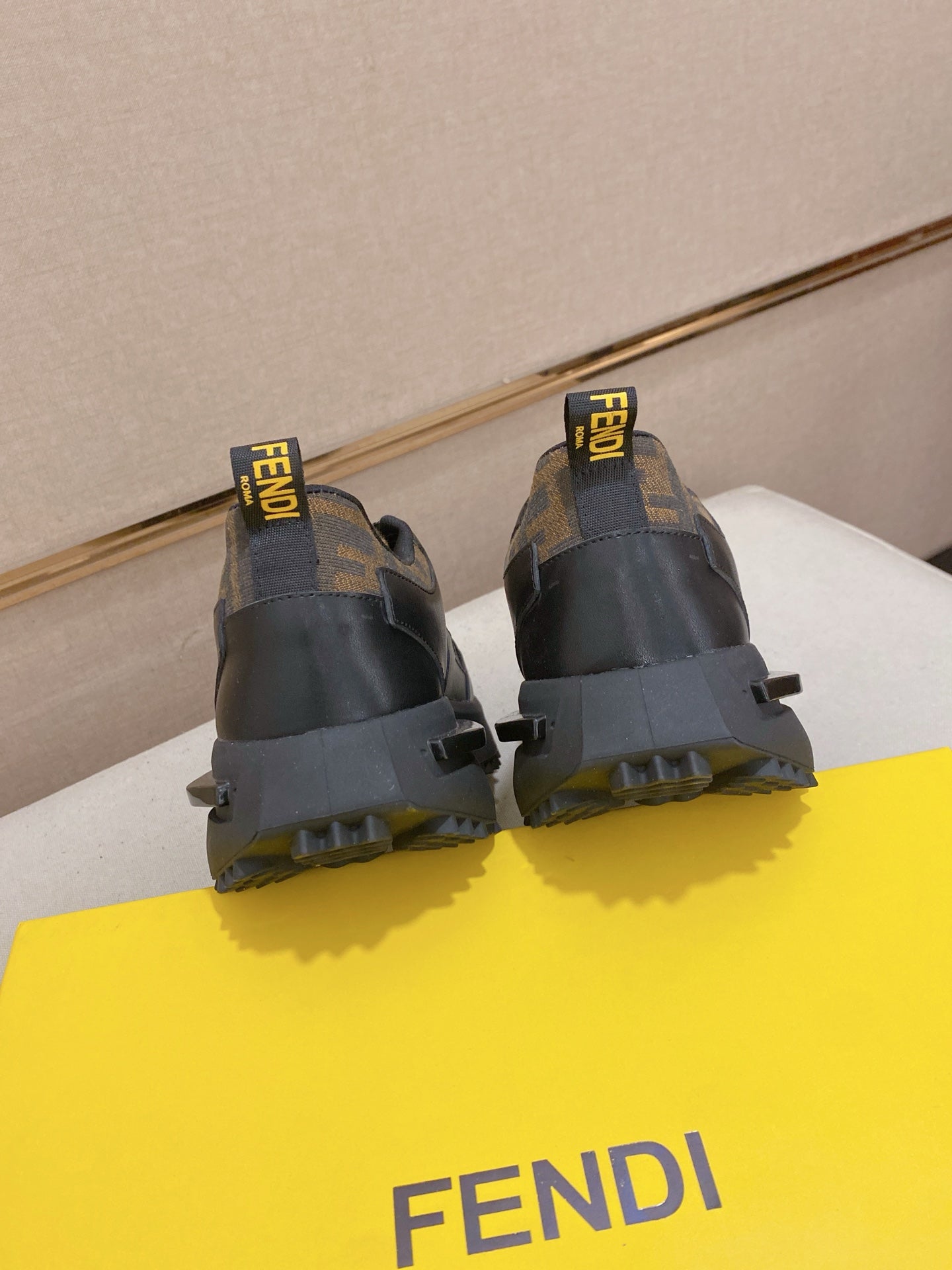 LuxluxHouse Best Quality Shoes Fendi