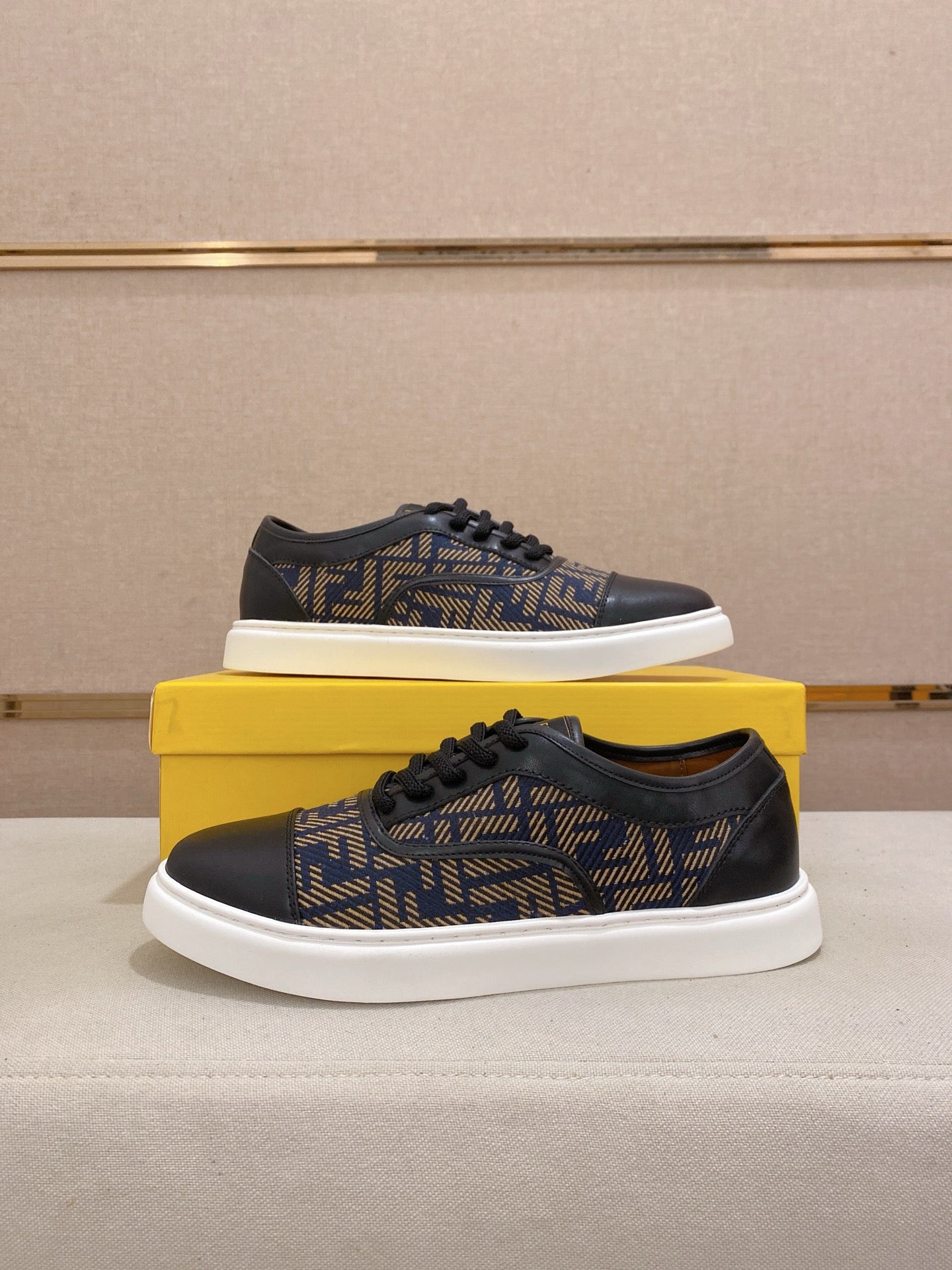 LuxluxHouse Best Quality Shoes Fendi