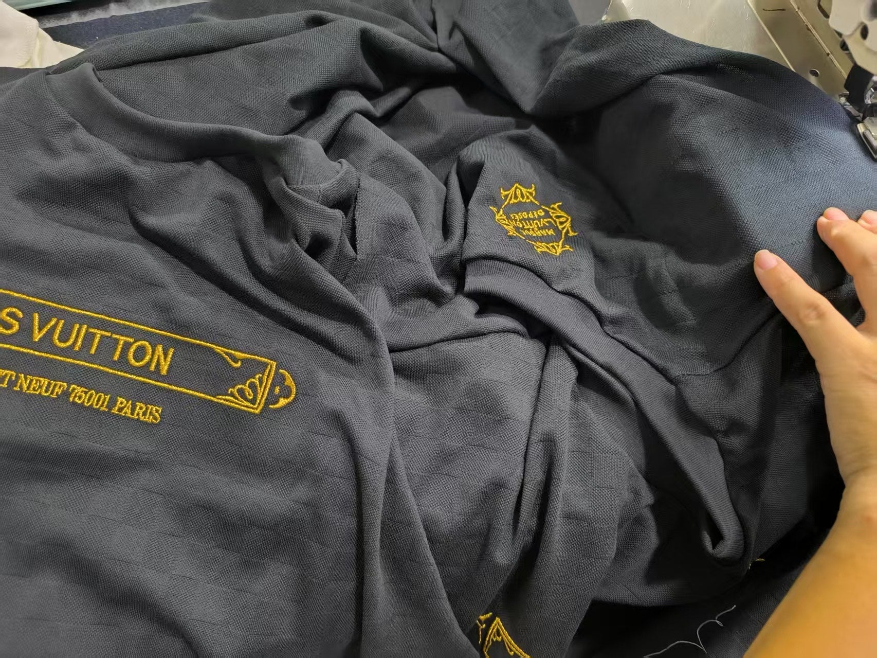 LuxluxHouse Best Quality Clothes T-shirt Louis Vuitton