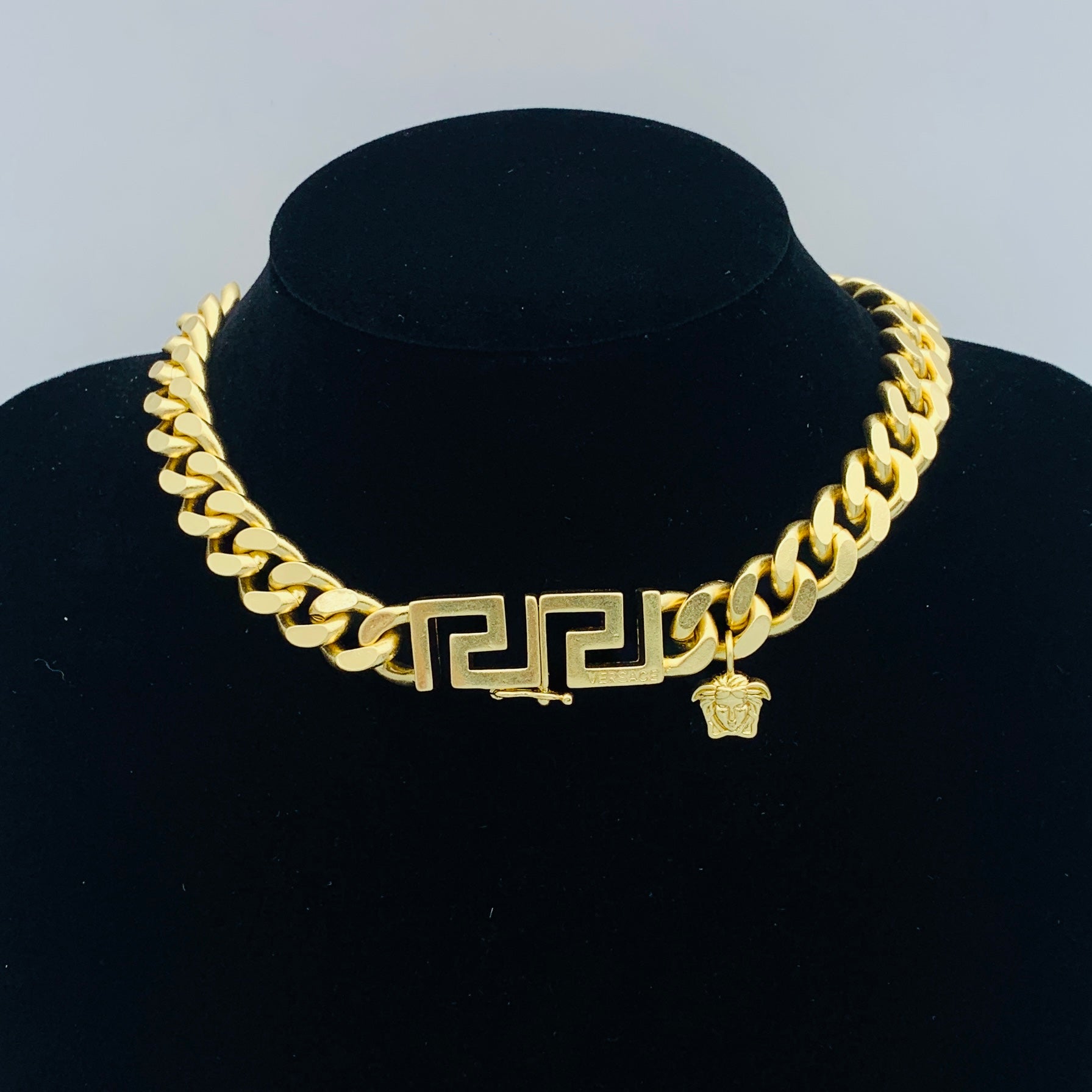 LuxluxHouse Low Price And High Quality Accessories Versace