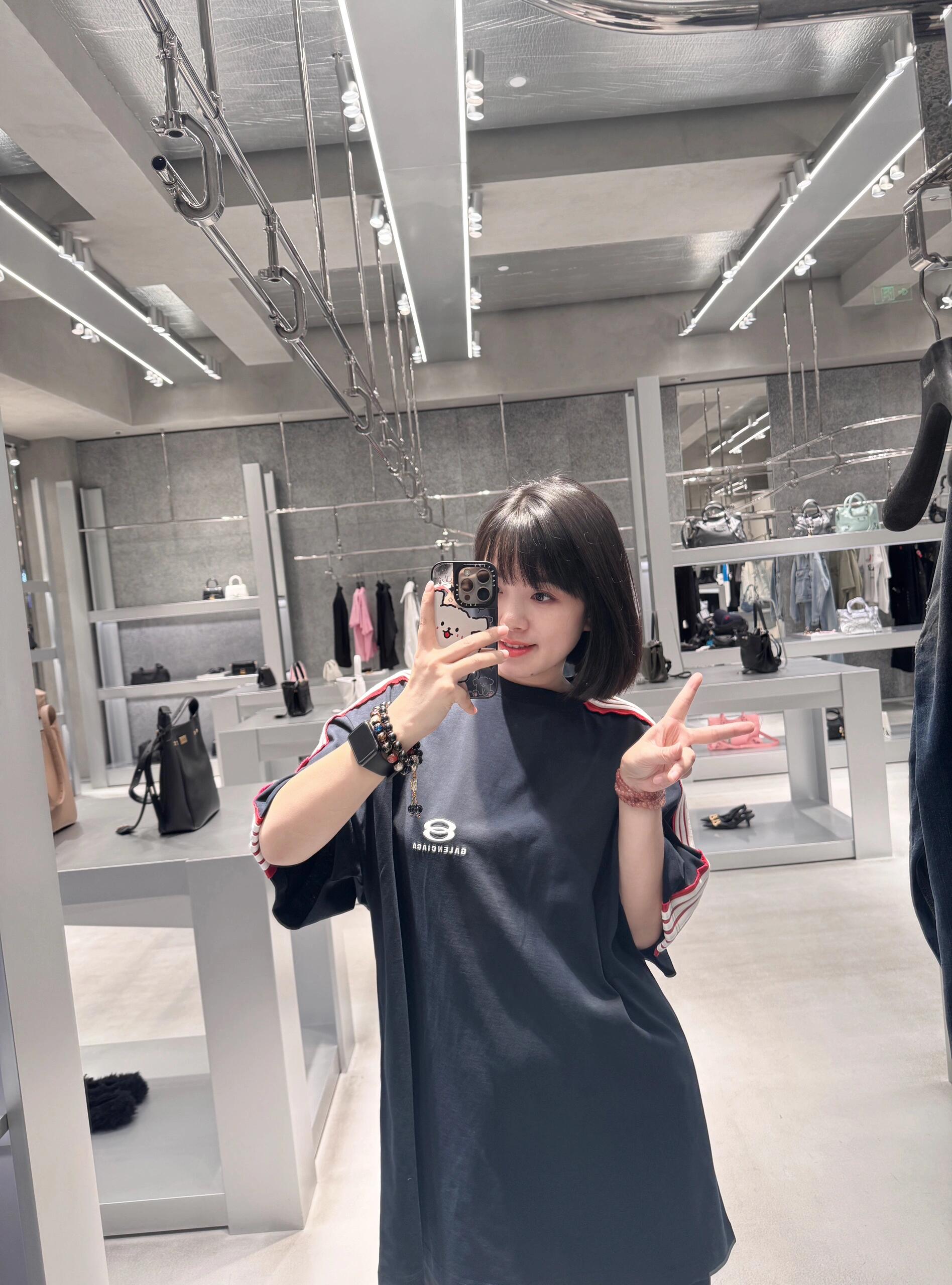 LuxluxHouse Best Quality Clothes Balenciaga T-shirt