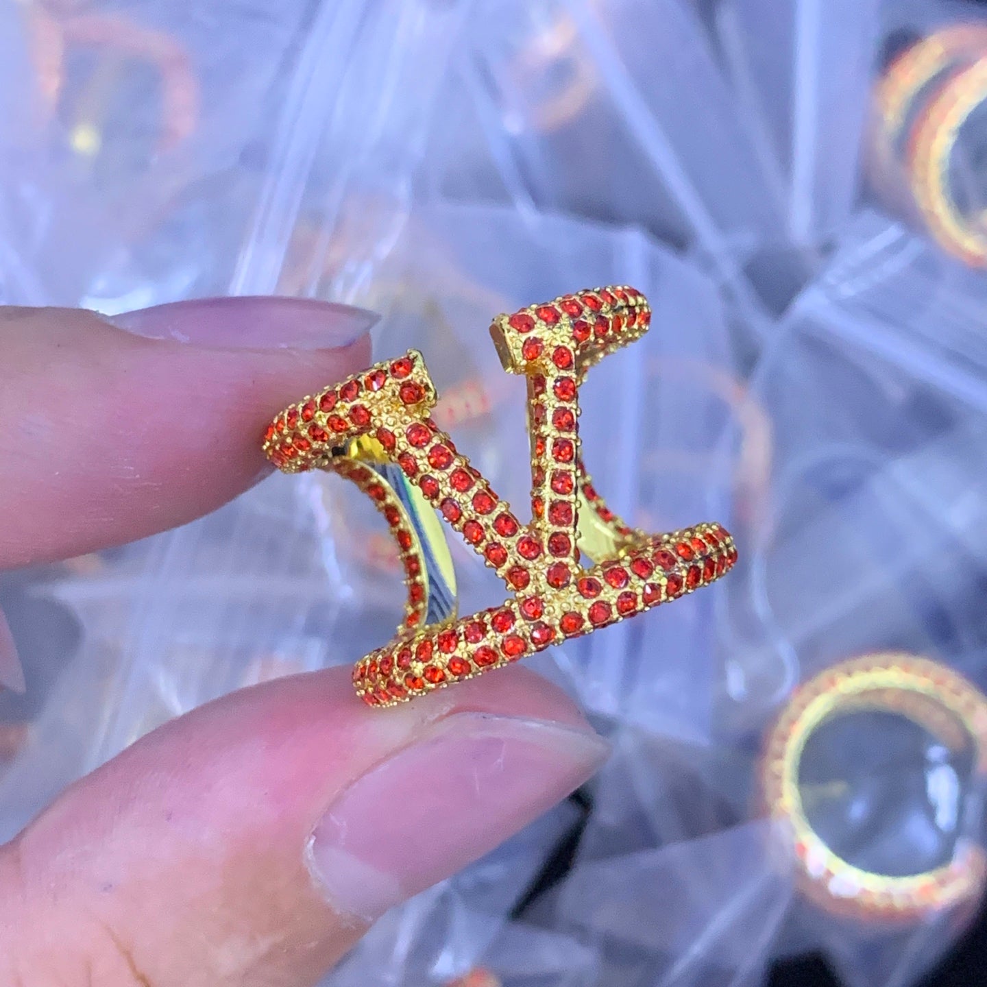 LuxluxHouse Low Price And High Quality Accessories Valentino