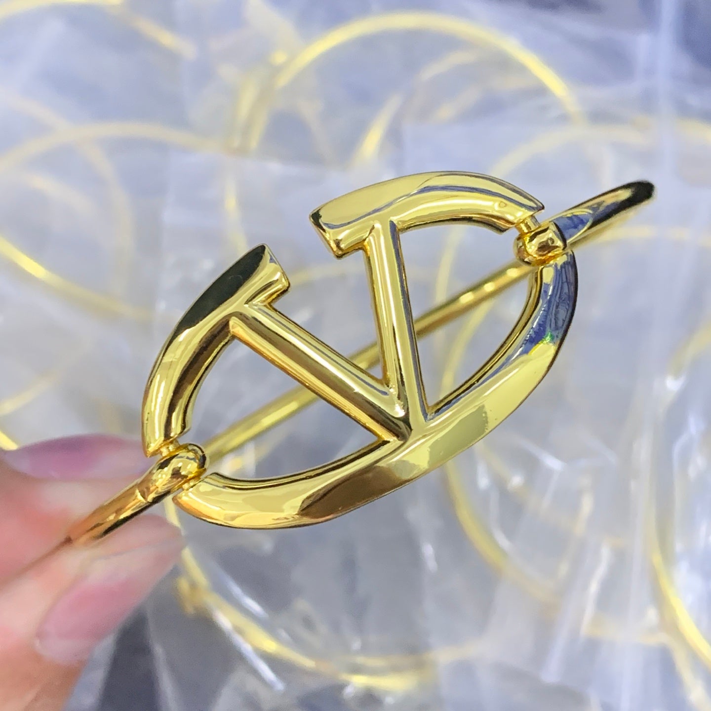 LuxluxHouse Low Price And High Quality Accessories Valentino