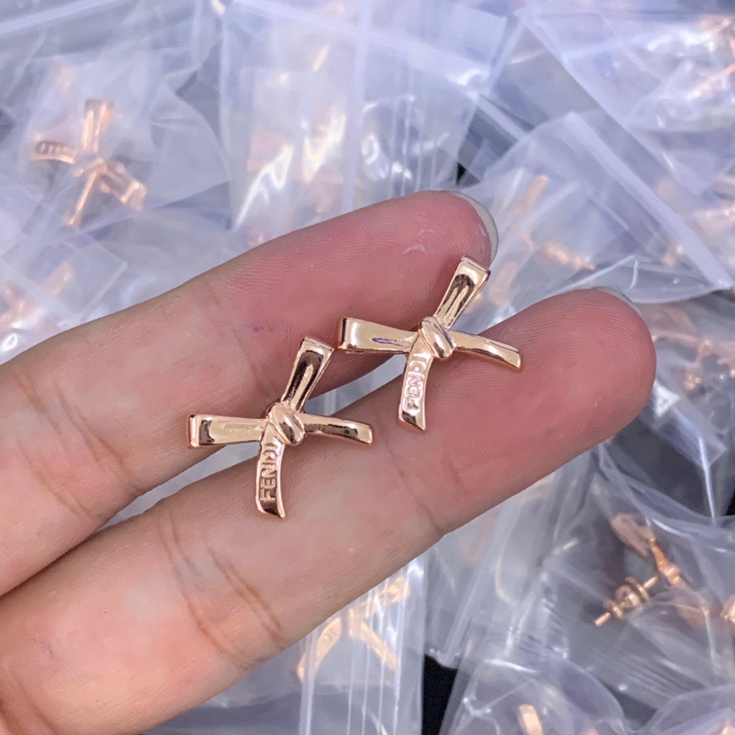 LuxluxHouse Low Price And High Quality Accessories Fendi