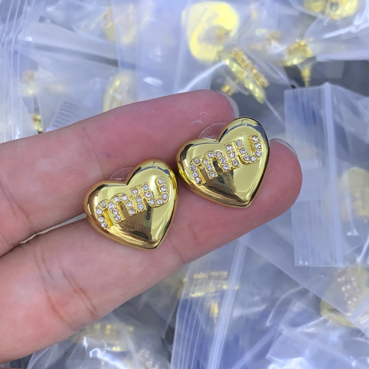 LuxluxHouse Low Price And High Quality Accessories Miu Miu