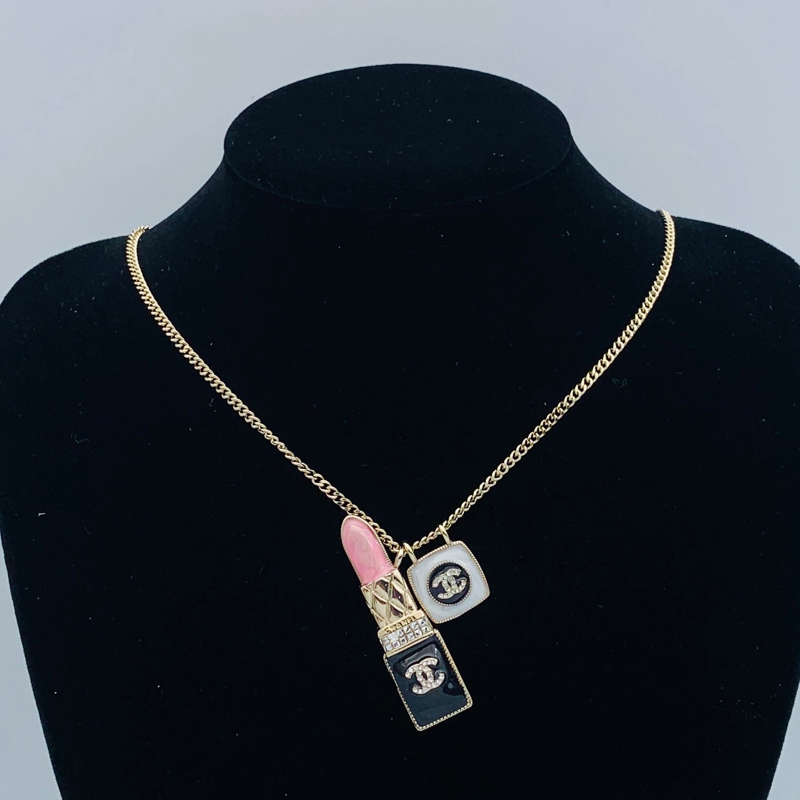 LuxluxHouse Low Price And High Quality Accessories Chanel