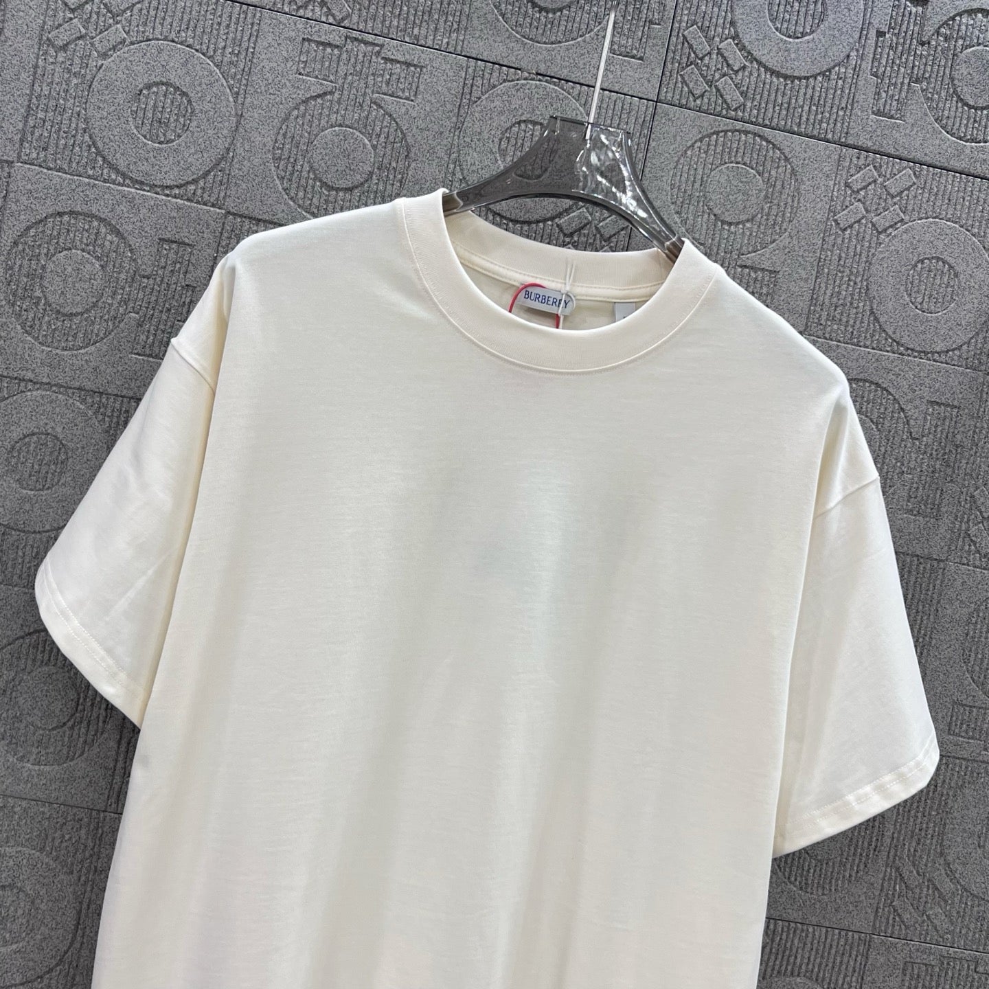LuxluxHouse Best Quality Clothes Burberry T-shirt
