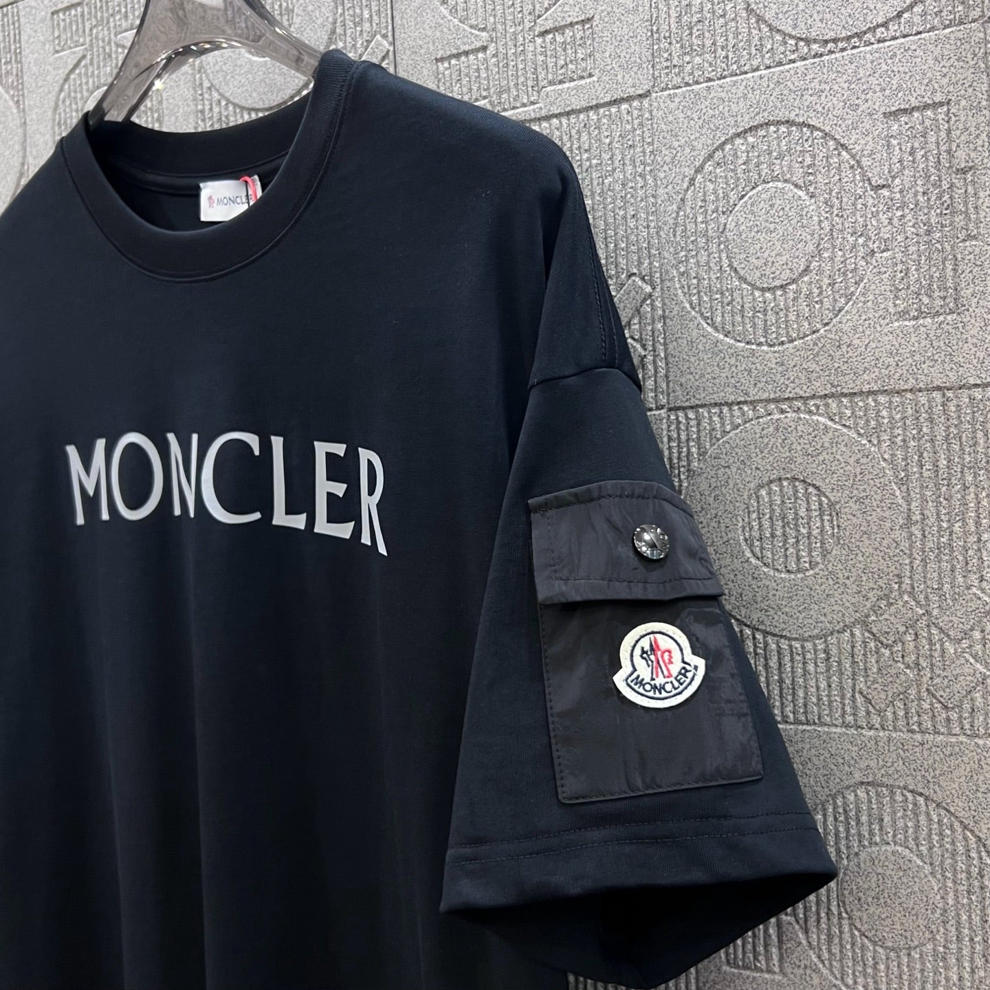 LuxluxHouse Best Quality Clothes T-shirt Moncler