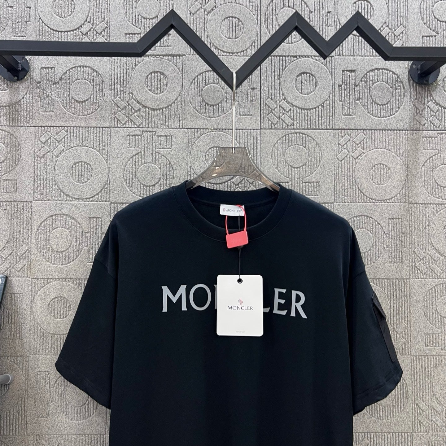 LuxluxHouse Best Quality Clothes T-shirt Moncler