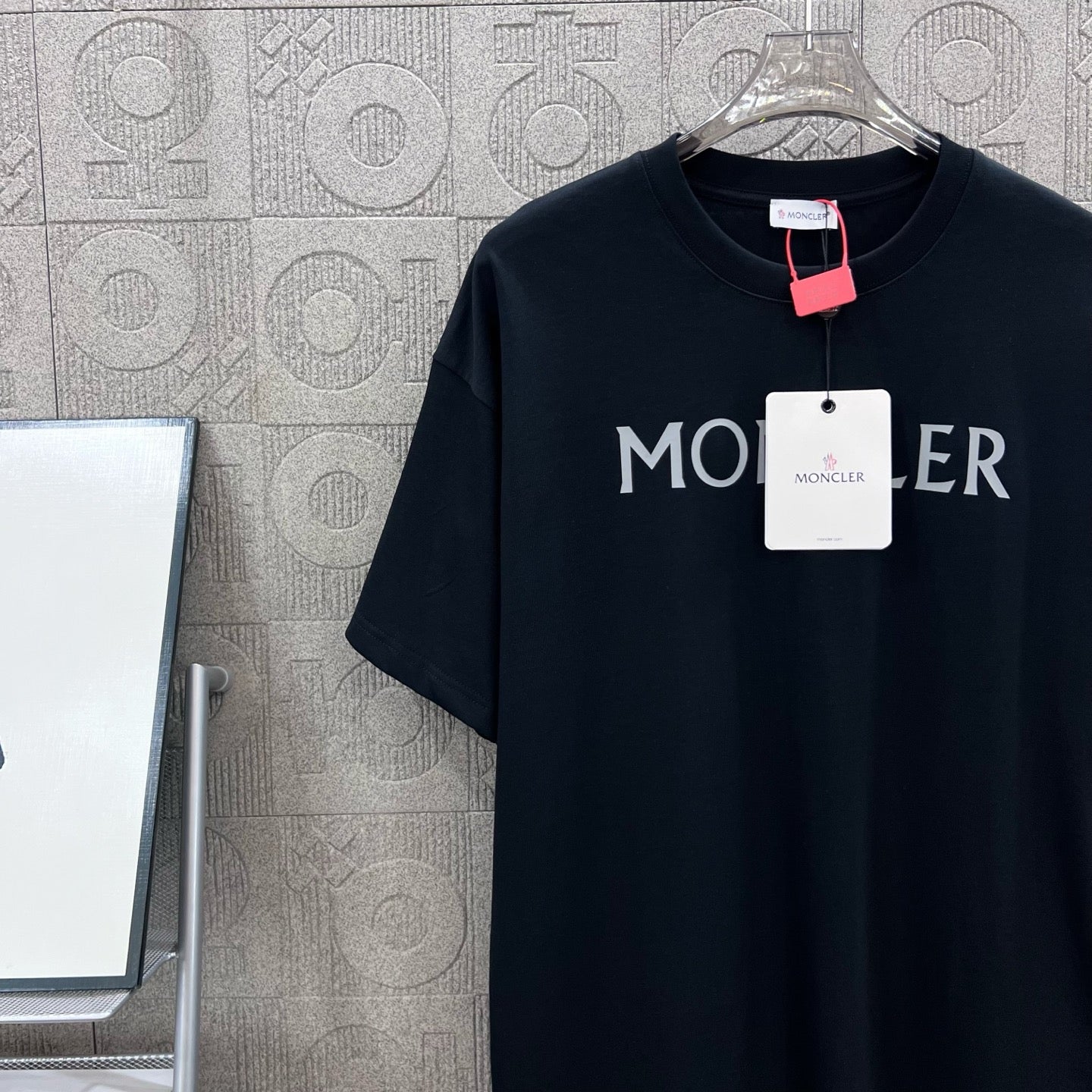 LuxluxHouse Best Quality Clothes T-shirt Moncler