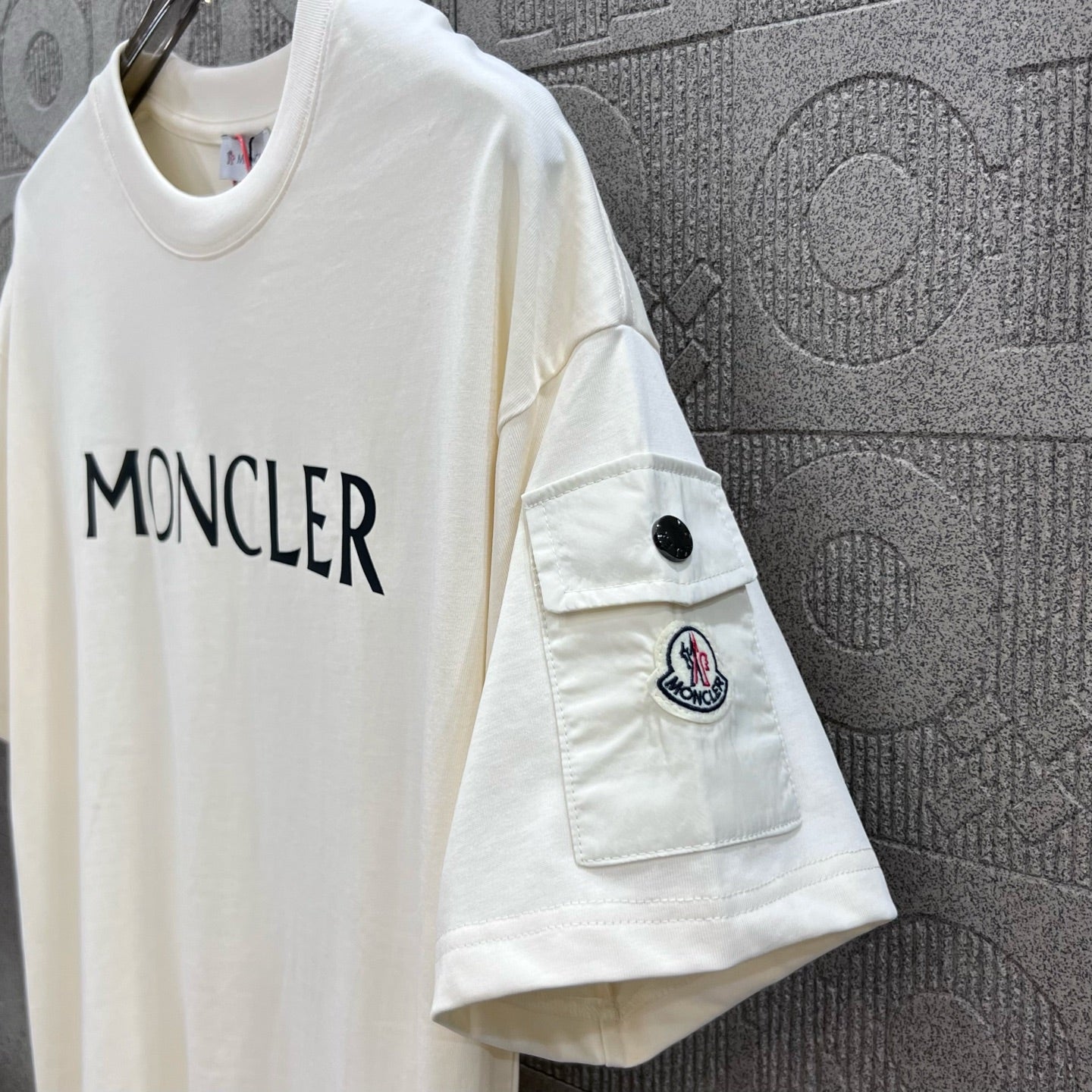 LuxluxHouse Best Quality Clothes T-shirt Moncler