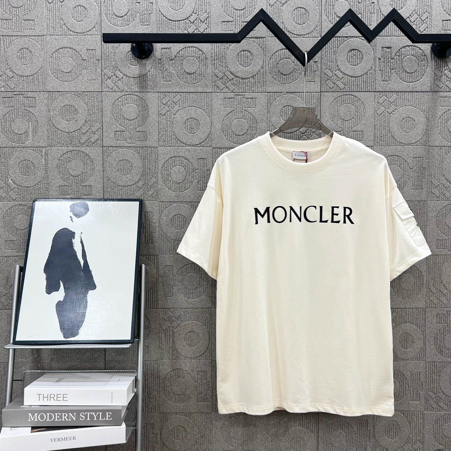 LuxluxHouse Best Quality Clothes T-shirt Moncler