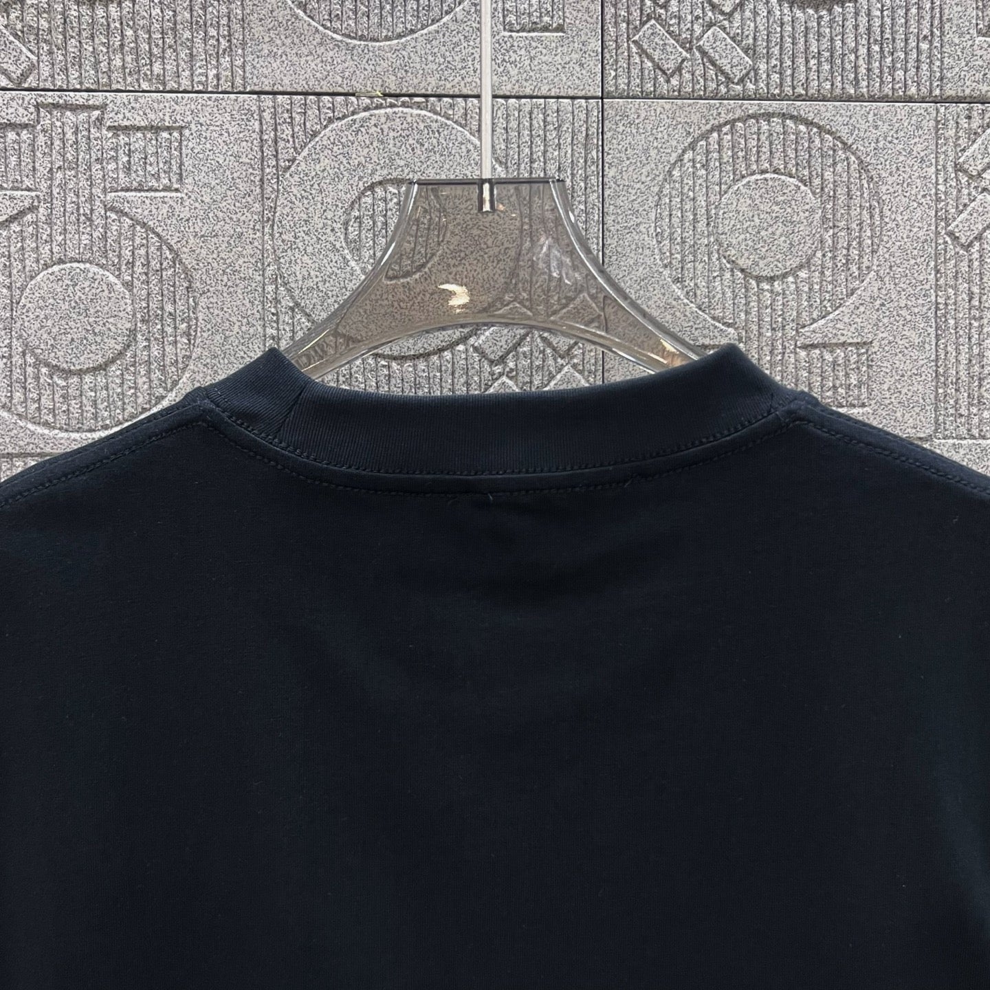 LuxluxHouse Best Quality Clothes T-shirt Prada